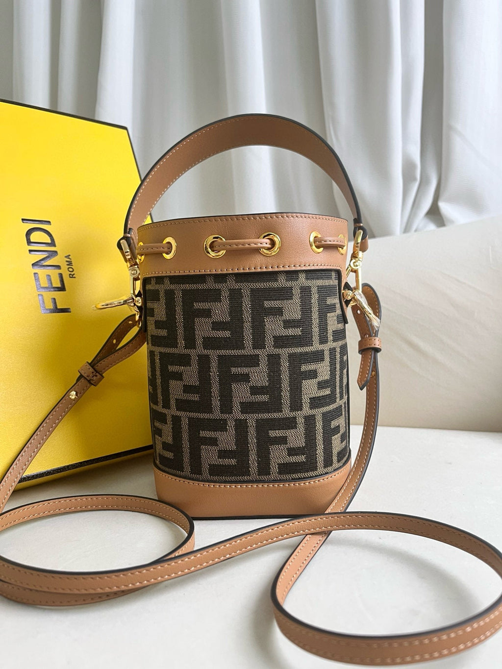 MON TRESOR 18 IN BROWN CALFSKIN