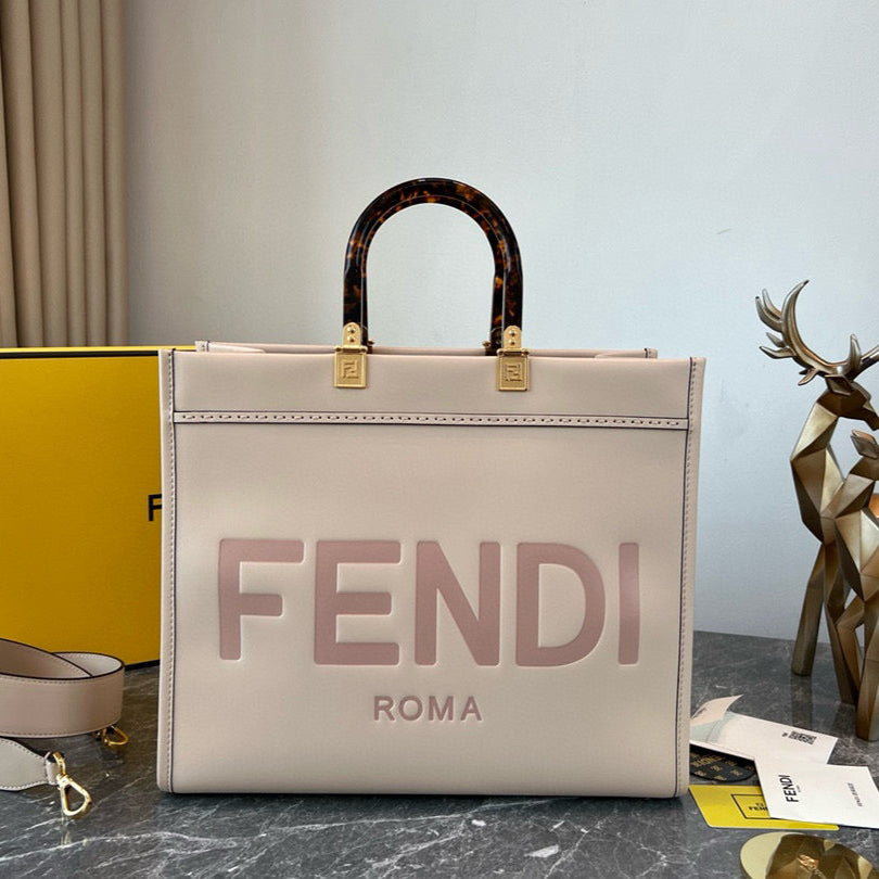 SHINE LARGE 35 TOTE IN BEIGE CREAM CALFSKIN