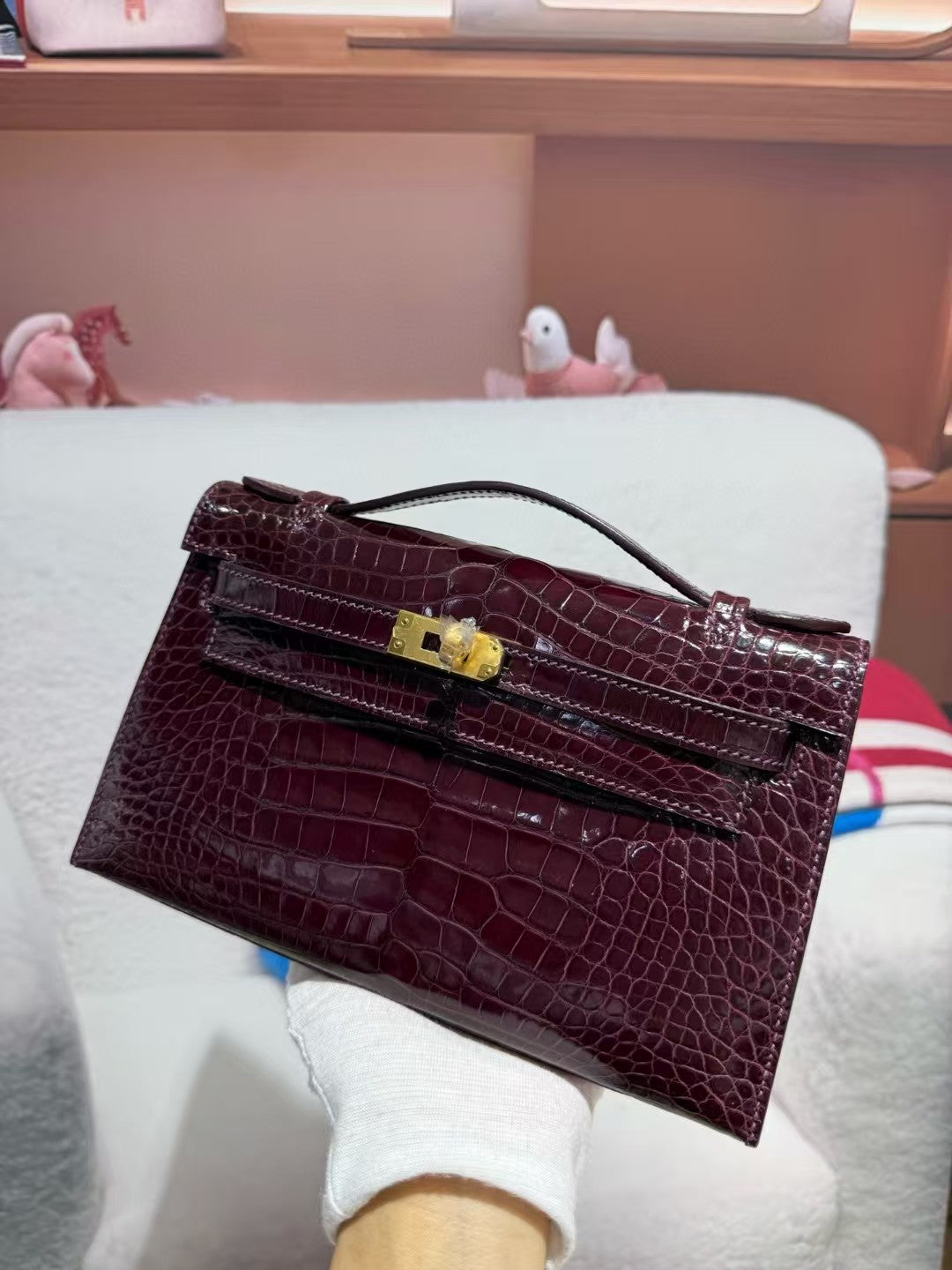 HM KELLY MINI 22 BORDEAUX RED AMERICAN ALLIGATOR GOLD BUCKLE