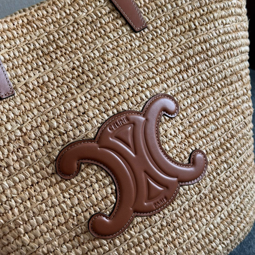 MEDIUM SUPPLE CELINE CLASSIC PANIER IN RAFFIA AND CALFSKIN