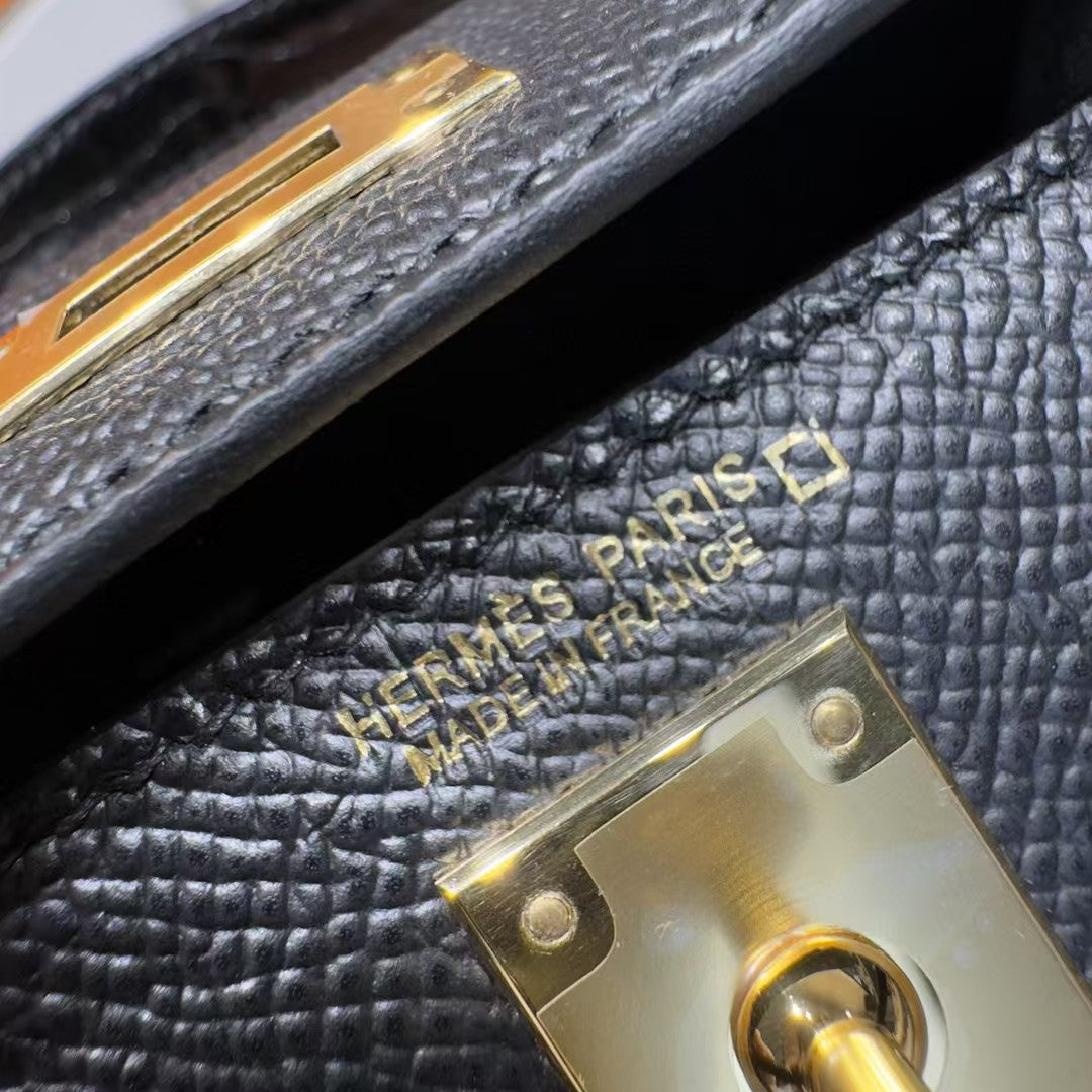 HM KELLY MINI 19 BLACK TOGO LETHER GOLD HARDWARE