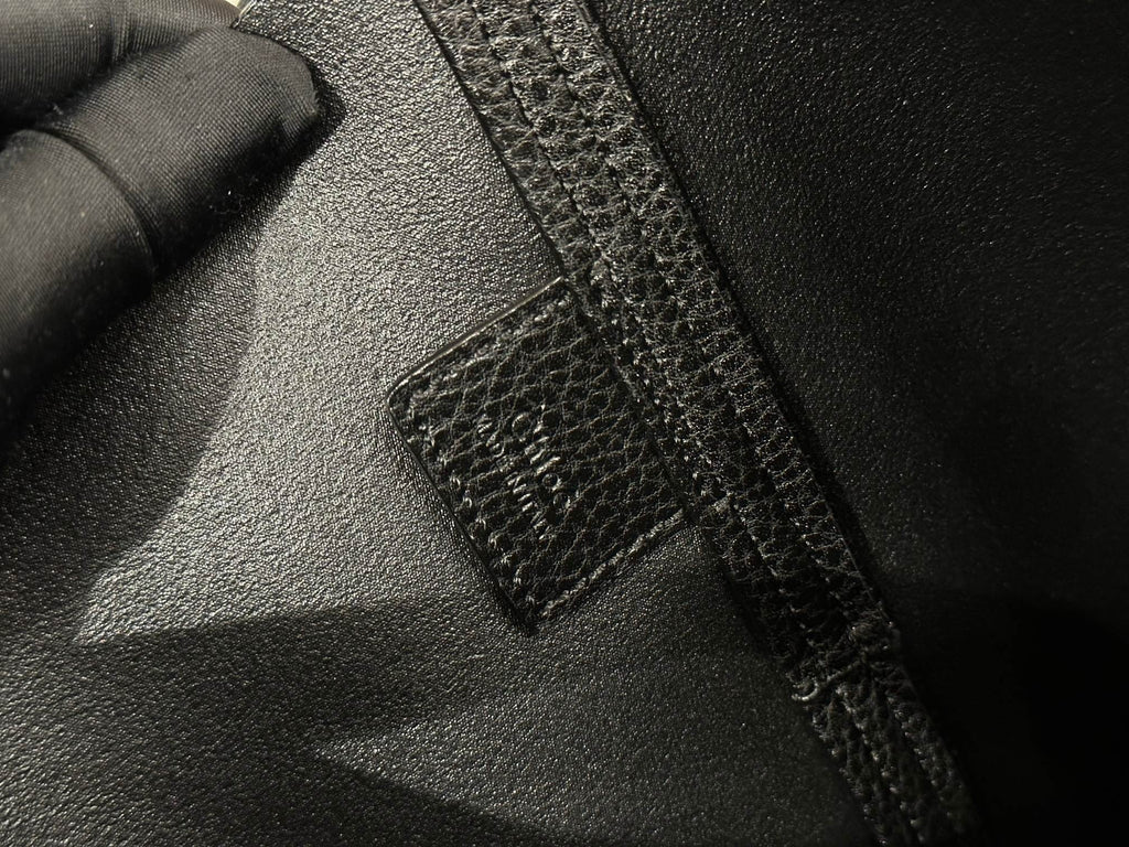 Chlo Spin tote bag in black grained leather