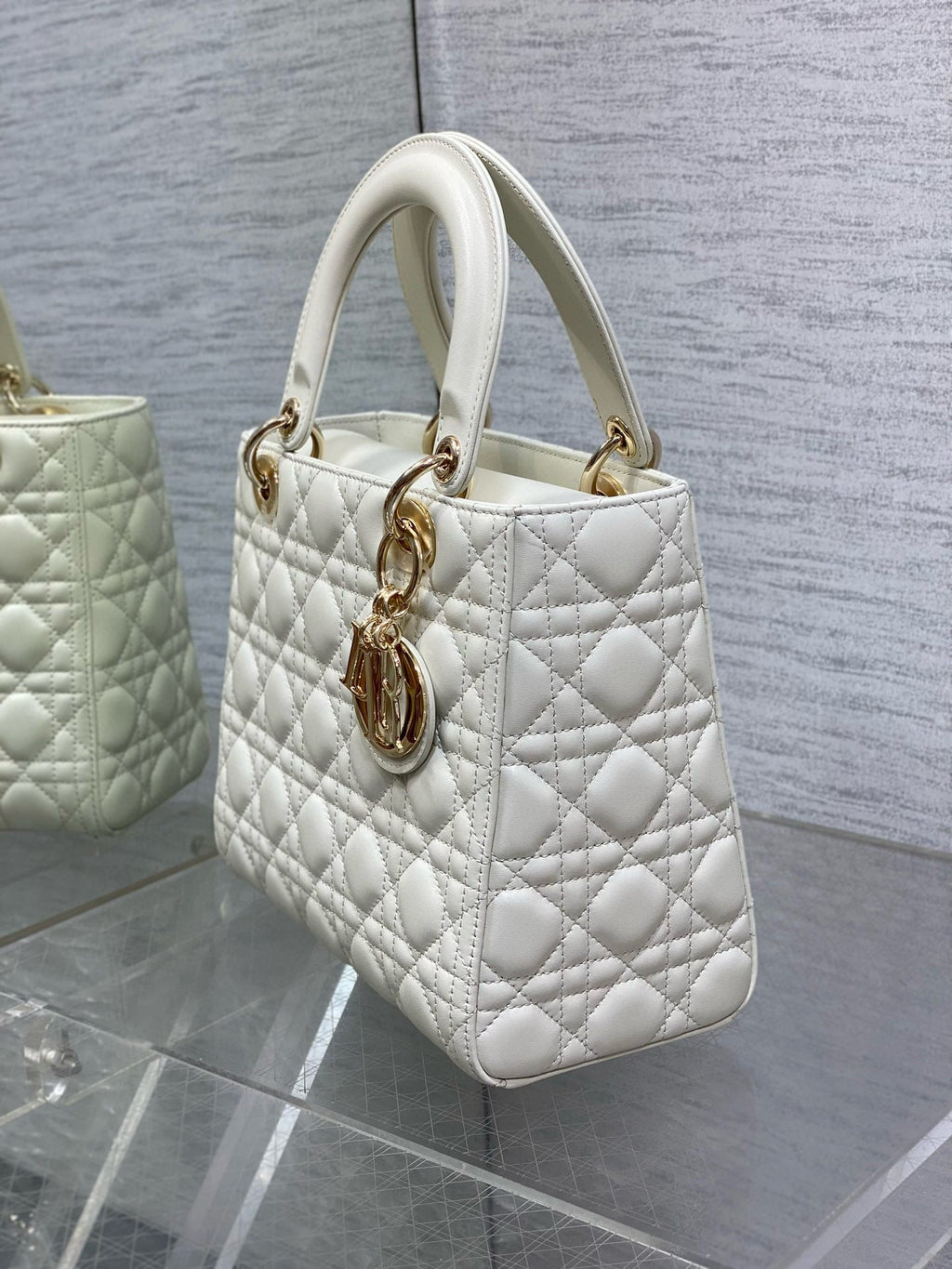 LADY BAG 24 IN WHITE CALFSKIN GOLD HARDWARE