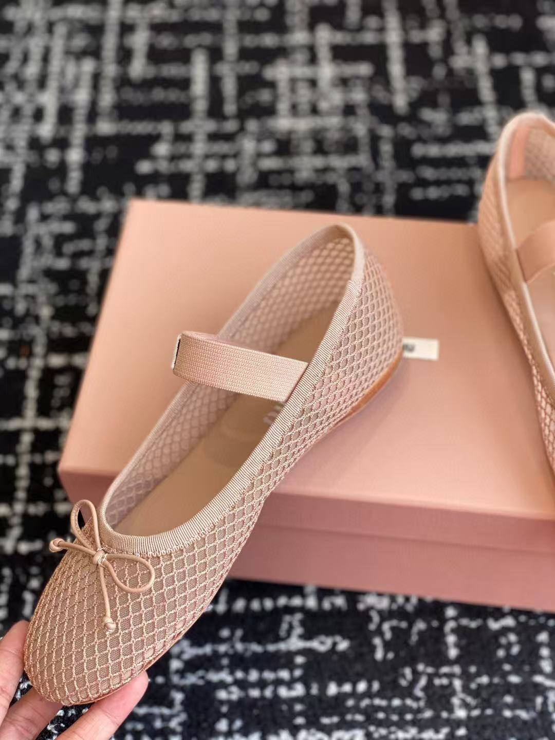 MM BALLET FLAT IN LIGHT PINK MESH