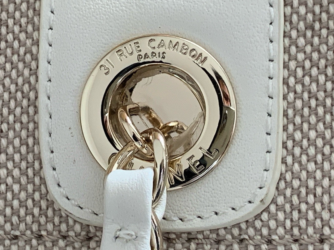 SHOPPING BAG 38 IN BEIGE AND WHITE CANVAS