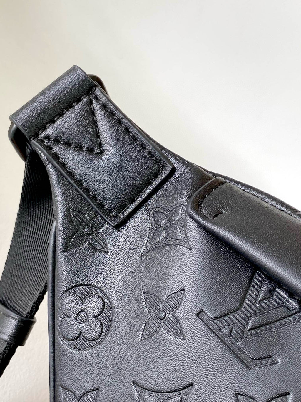 LV BELT BAG 44 IN BLACK EMBOSSED MONOGRAM CALFSKIN