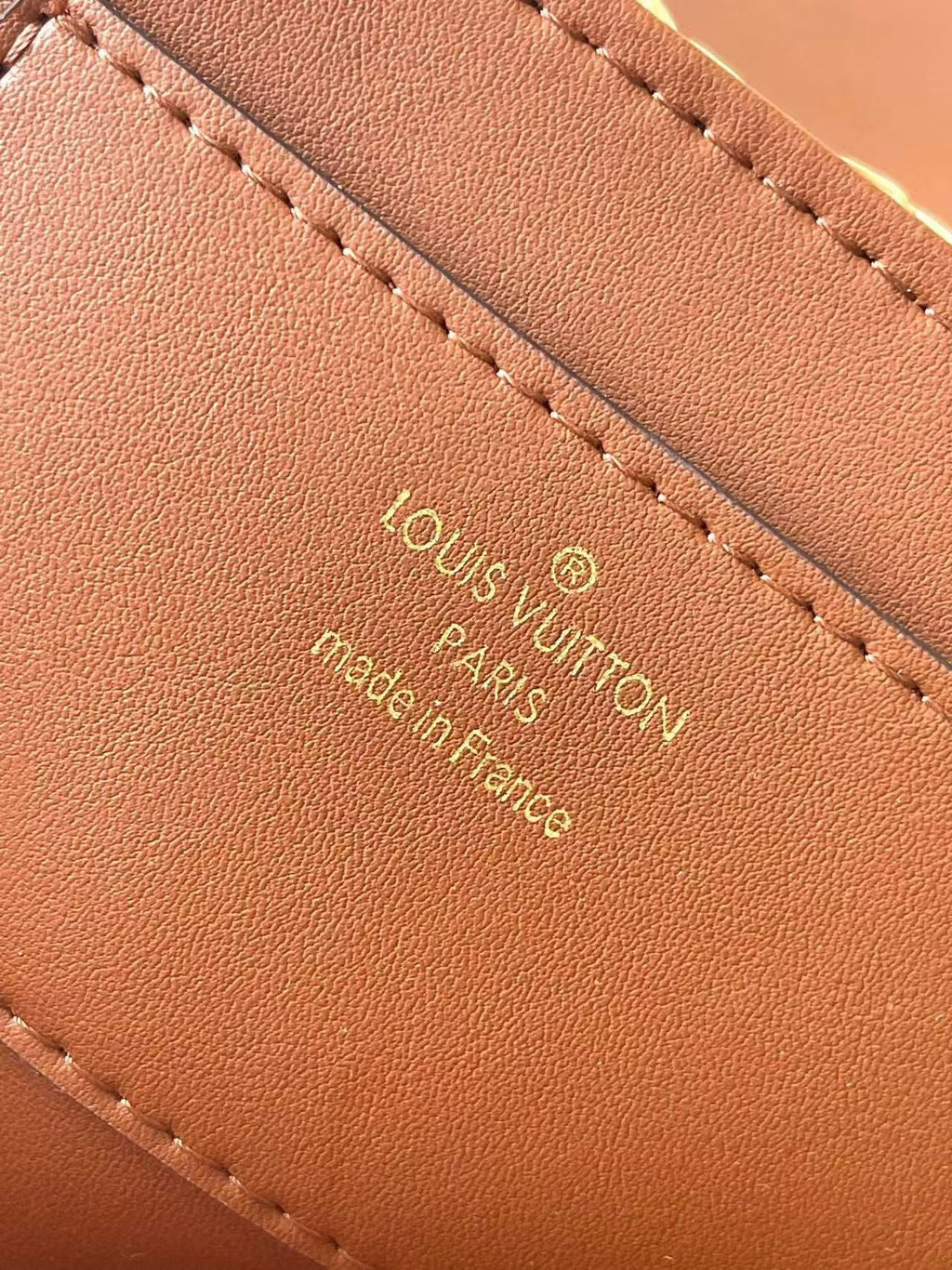 LV SHOULDER BAG 24 IN BEIGE WOVEN RAFFIA GOLD HARDWARE