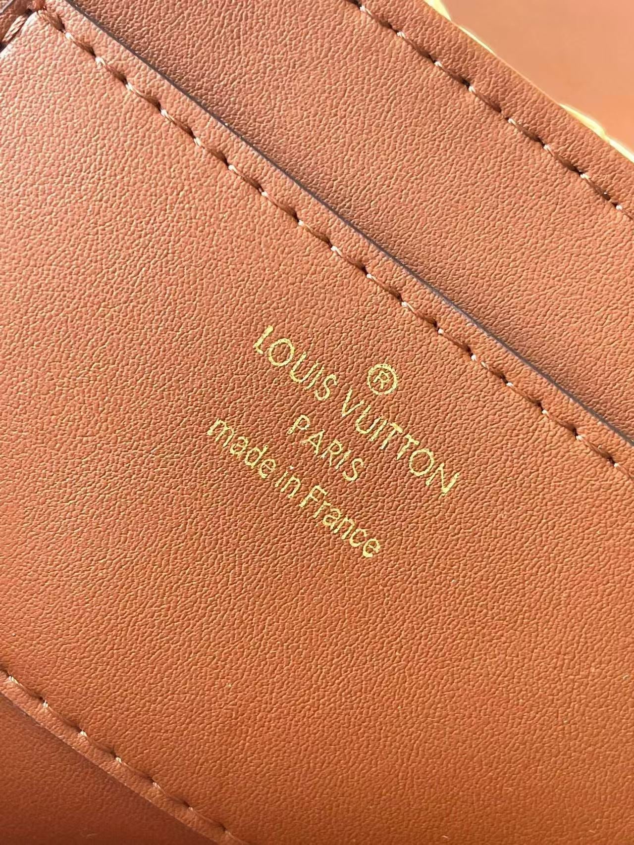 LV SHOULDER BAG 24 IN BEIGE WOVEN RAFFIA GOLD HARDWARE