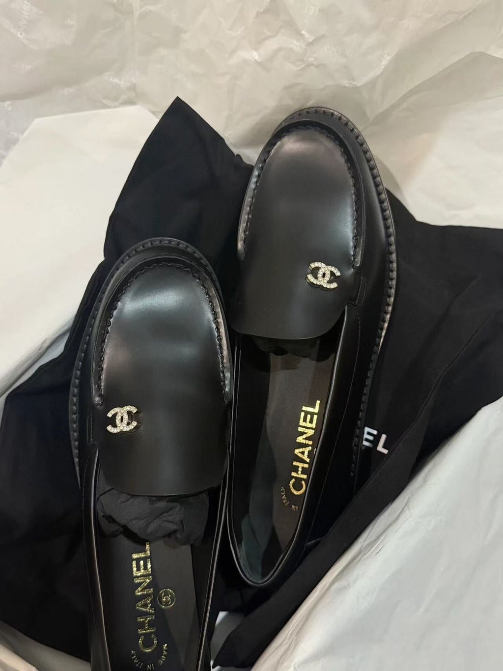 CC MOCCASINS 2025 IN BLACK CALFSKIN