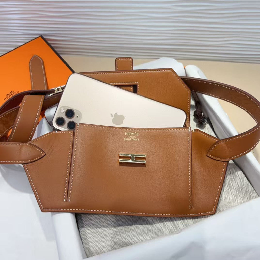 HM KELLY BELT BAG 25 IN BROWN CALFSKIN