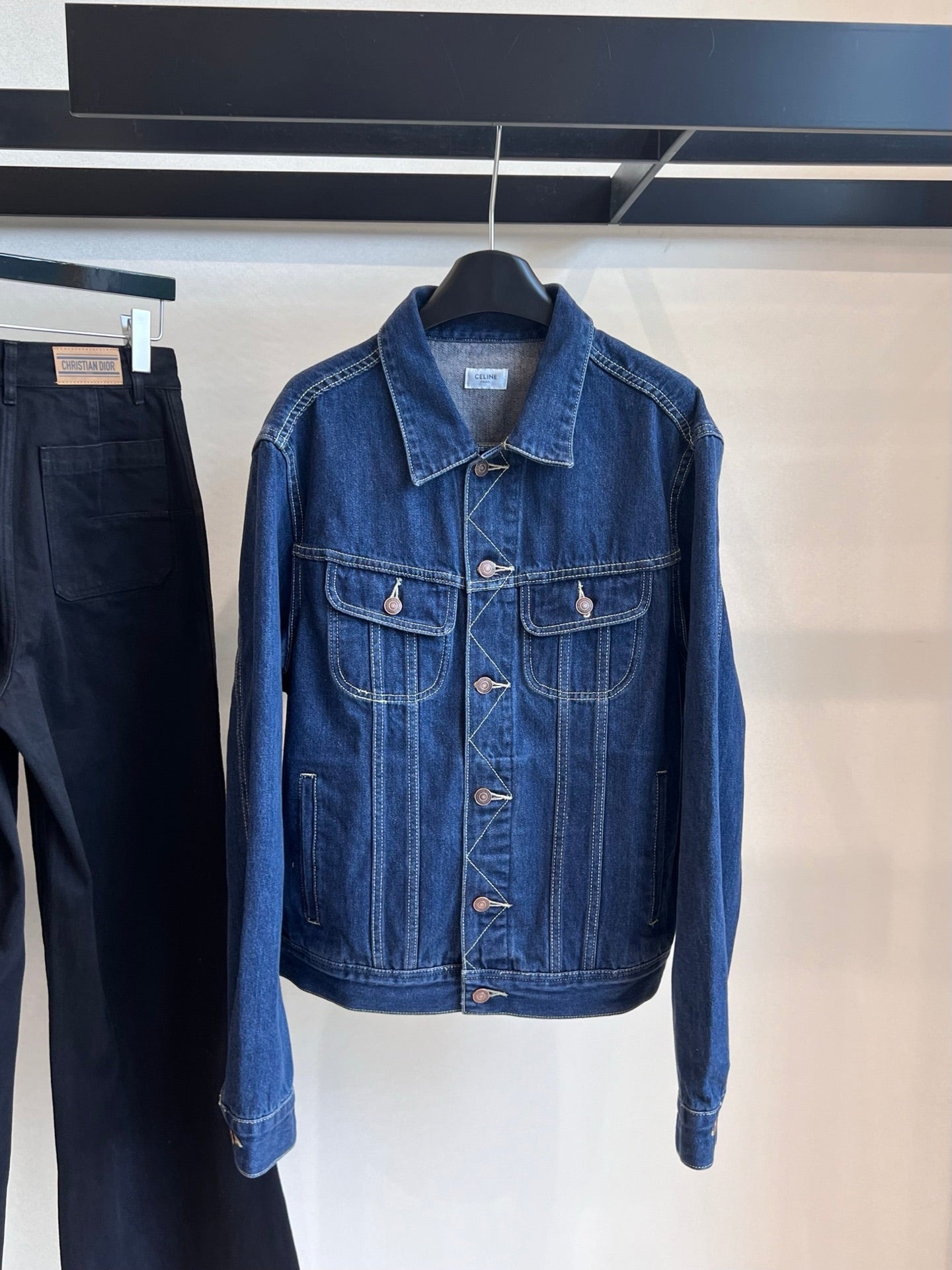 CLASSIC TRUCKER JACKET INDIGO DENIM CONTRAST STITCHING SILVER BUTTONS          Ask ChatGPT