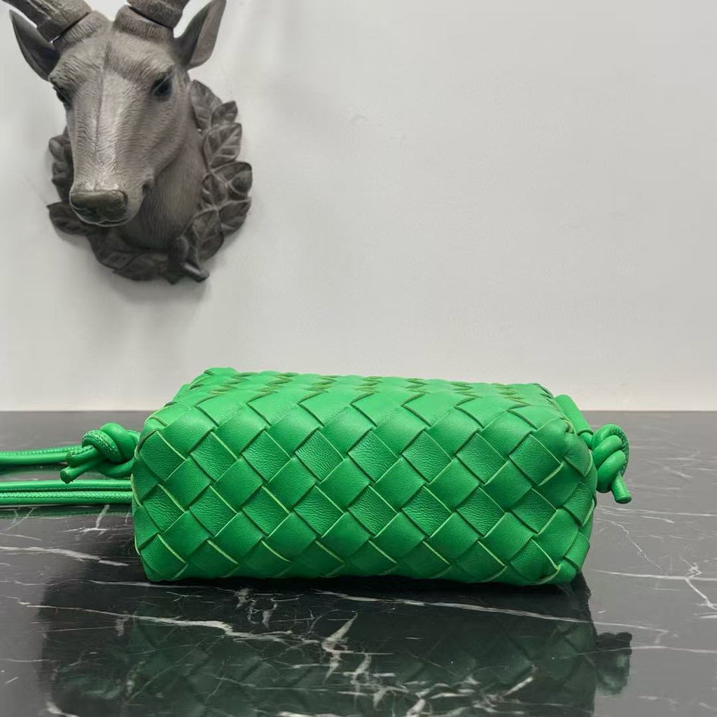 BOTTEGA VENETA KNOT CROSSBODY BAG 17 IN EMERALD GREEN CALFSKIN