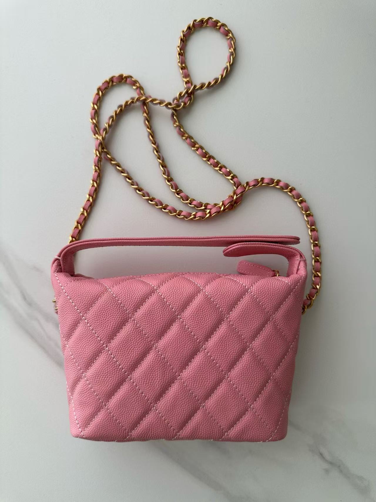 CC TOP HANDLE BAG 19 IN PINK GRAINED CALFSKIN