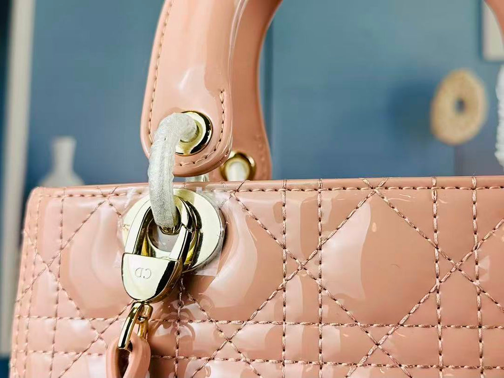 LADY BAG 24 BEIGE PATENT CALFSKIN GOLD HARDWARE