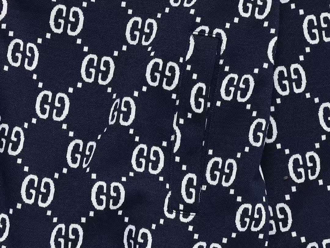 GUCCI ZIP-UP KNITTED JACKET IN NAVY BLUE