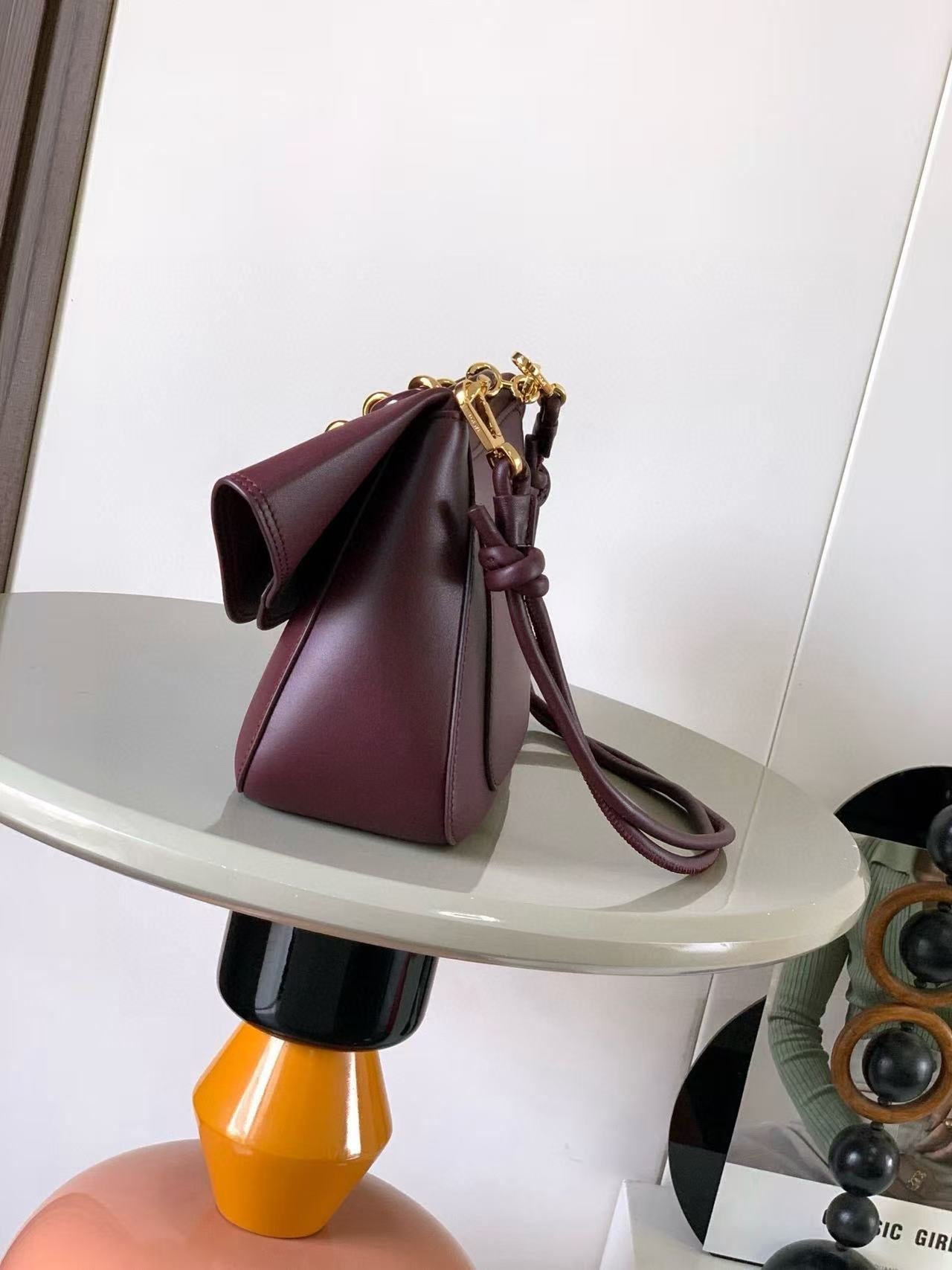LOE OLA BAG 26 IN BURGUNDY RED CALFSKIN