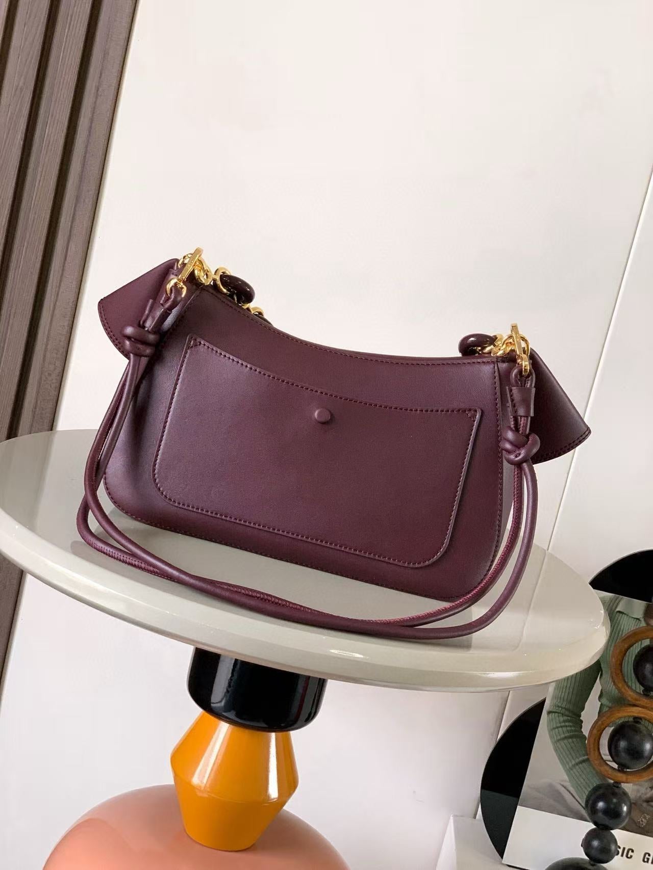 LOE OLA BAG 26 IN BURGUNDY RED CALFSKIN