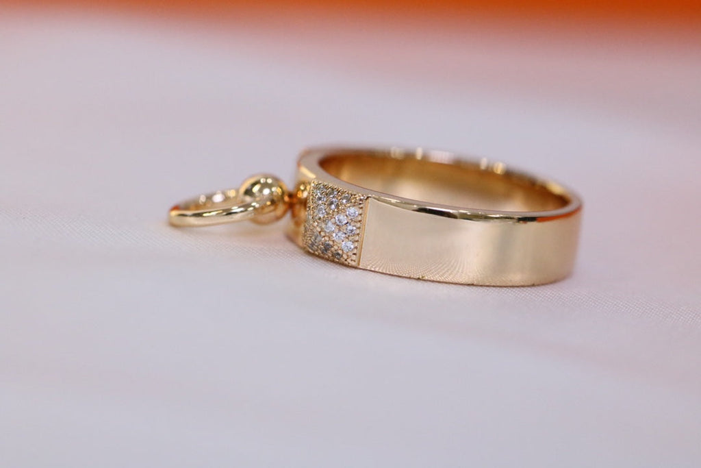 H COLLIER DE CHIEN DIAMOND ROSE GOLD BAND RINGS