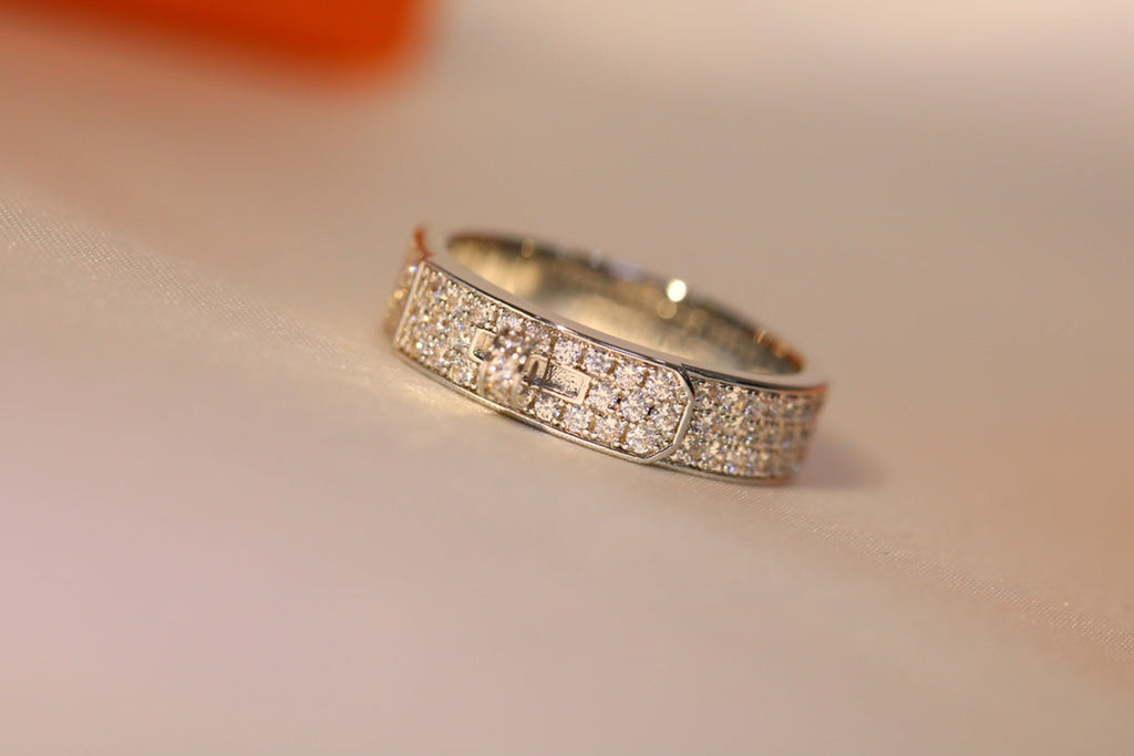 KELLY RING SMALL MODEL DIAMOND