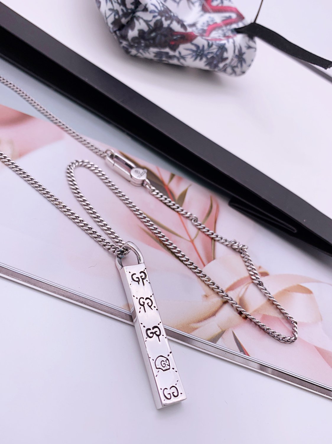 GG STERLING SILVER GHOST BAR PENDANT