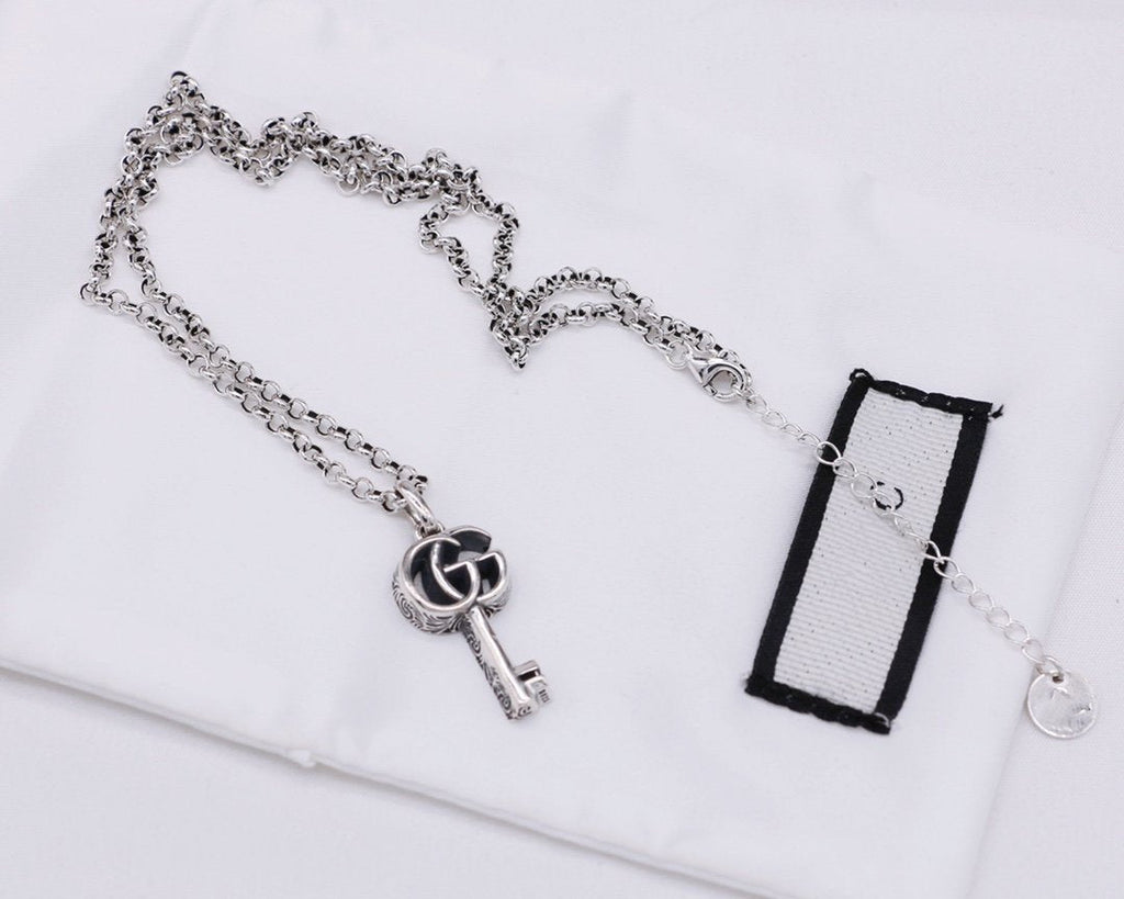 GG SILVER DOUBLE G KEY NECKLACE