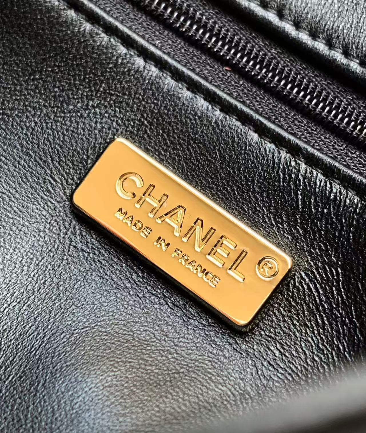 CC 20 SEQUINS FLAP BAG IN BLACK MIX BROWN