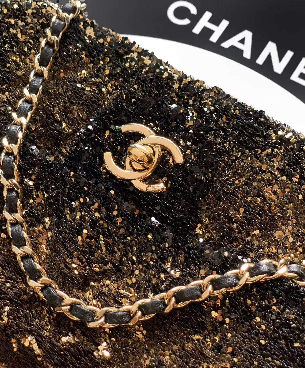 CC 20 SEQUINS FLAP BAG IN BLACK MIX BROWN