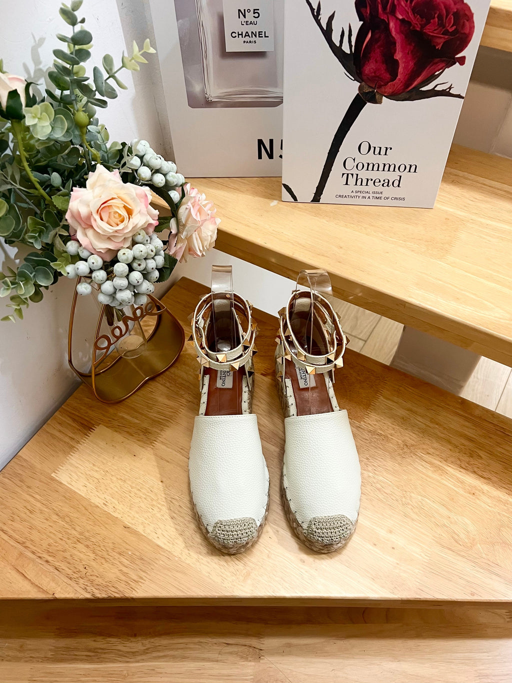 WHITE LEATHER ROCKSTUD ESPADRILLES ANKLE STRAP FLATS