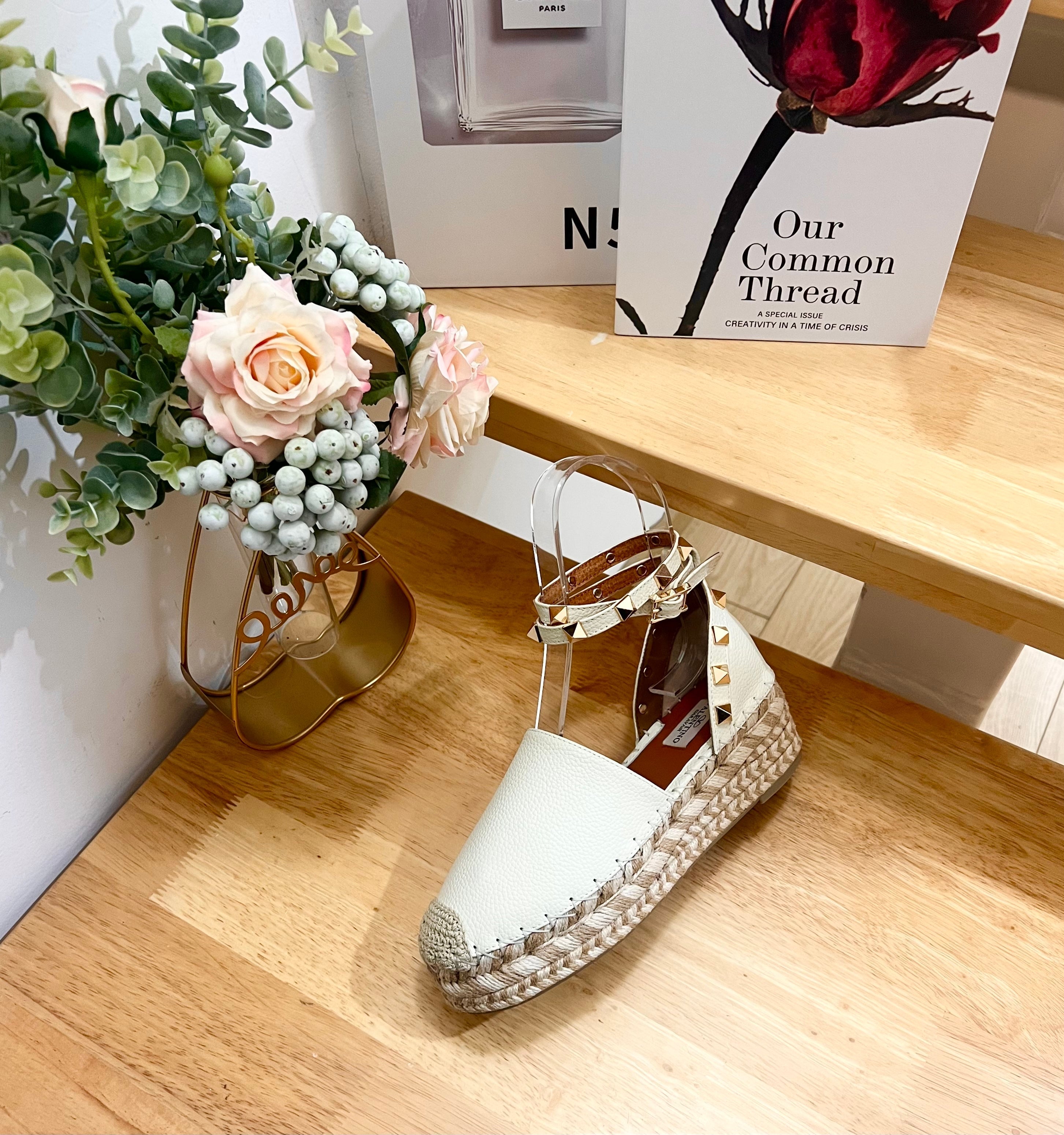 WHITE LEATHER ROCKSTUD ESPADRILLES ANKLE STRAP FLATS