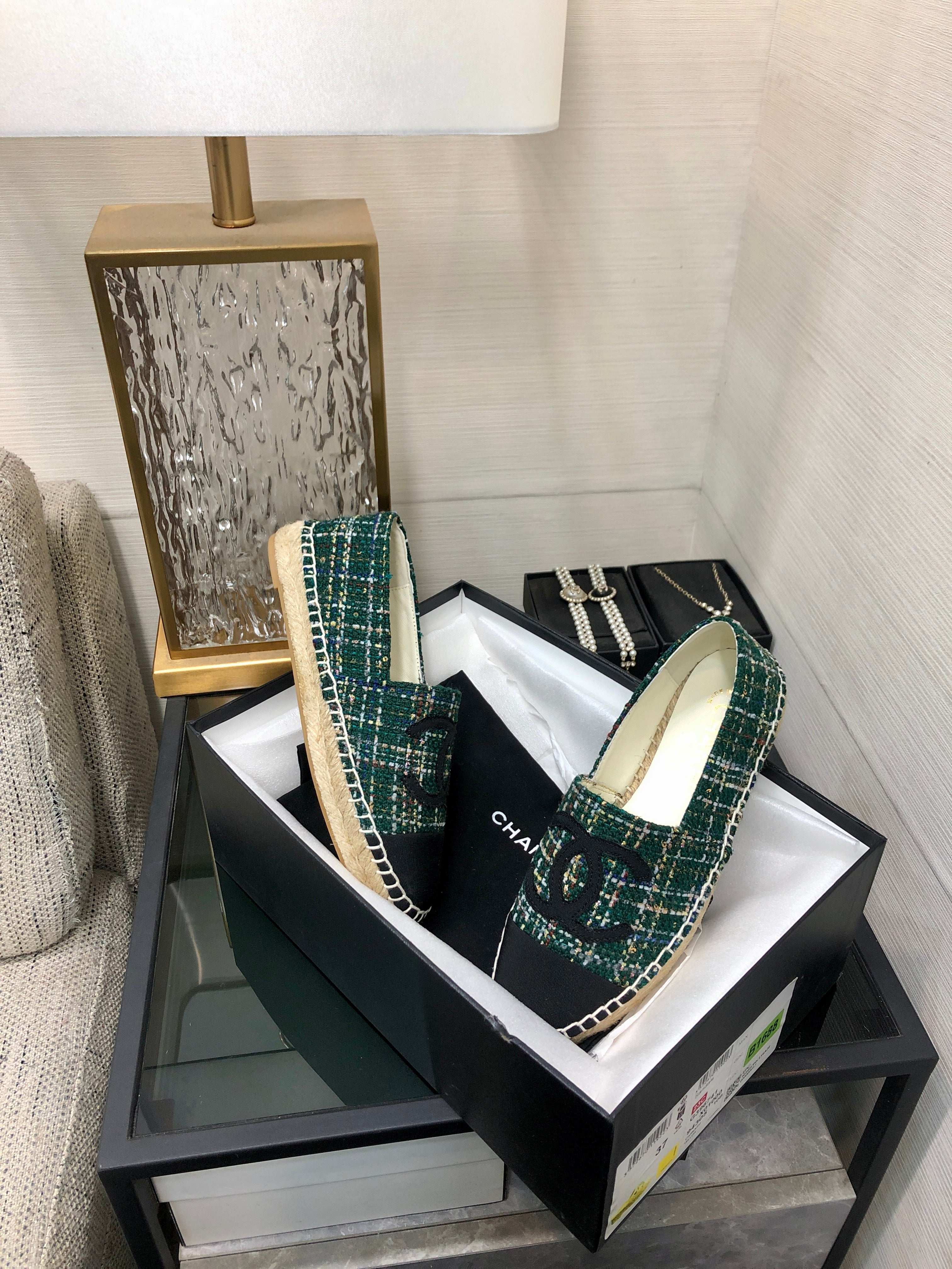 ESPADRILLE FOREST GREEN TWEED FABRIC AND BLACK CALFSKIN FLATS