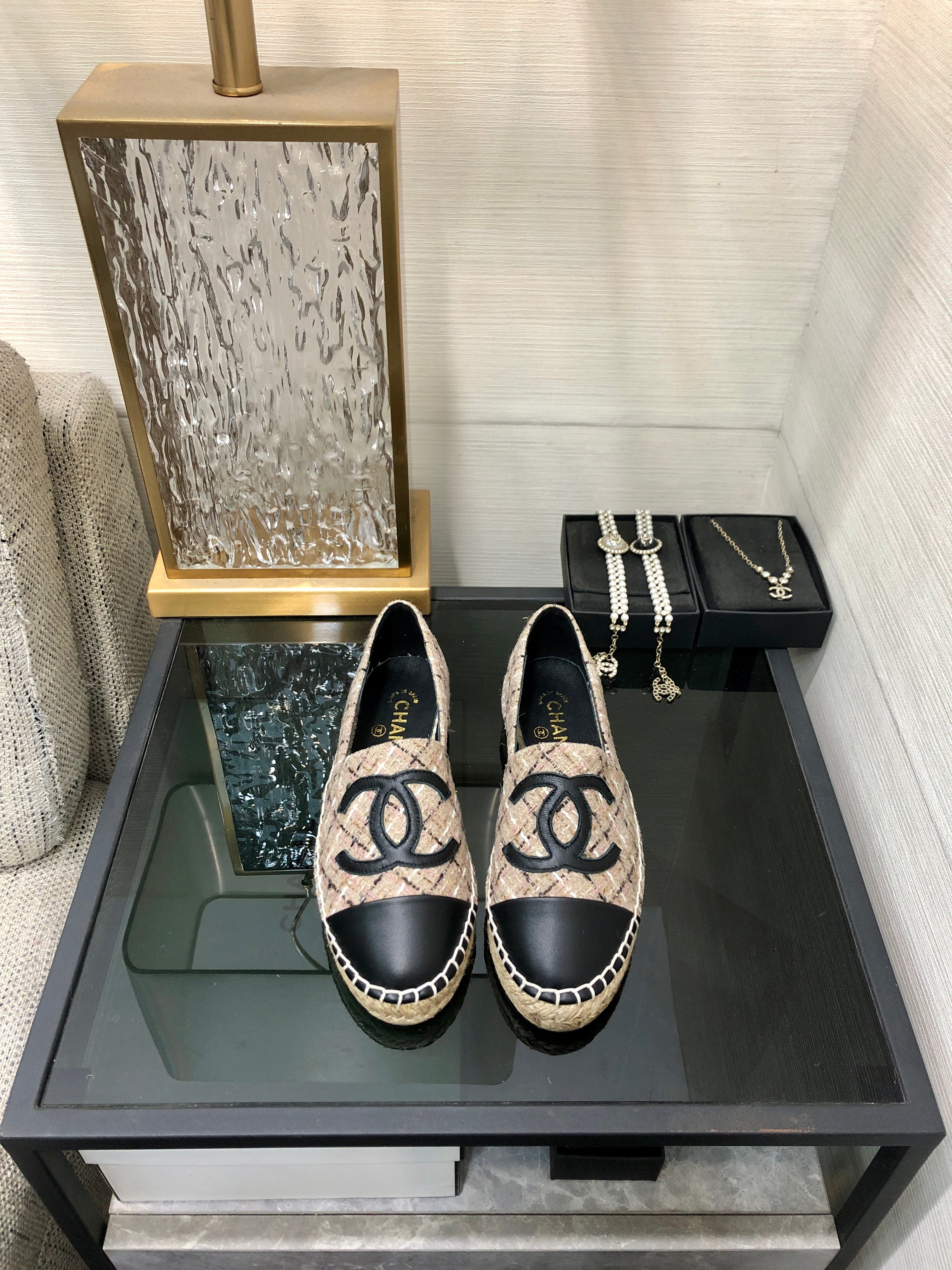 ESPADRILLE CAMEL BEIGE TWEED FABRIC AND BLACK CALFSKIN FLATS