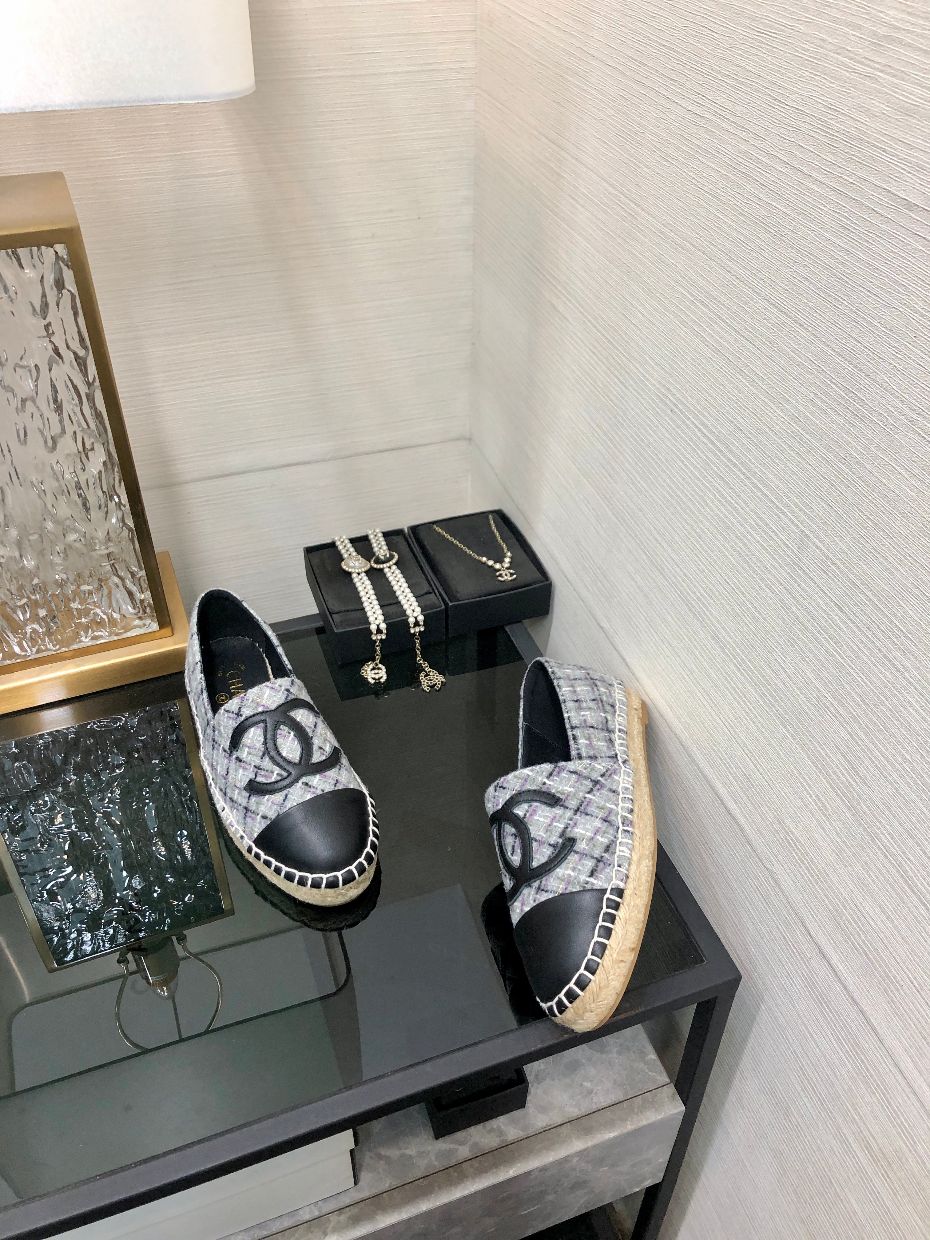 ESPADRILLE COLORFUL TWEED FABRIC AND BLACK CALFSKIN FLATS