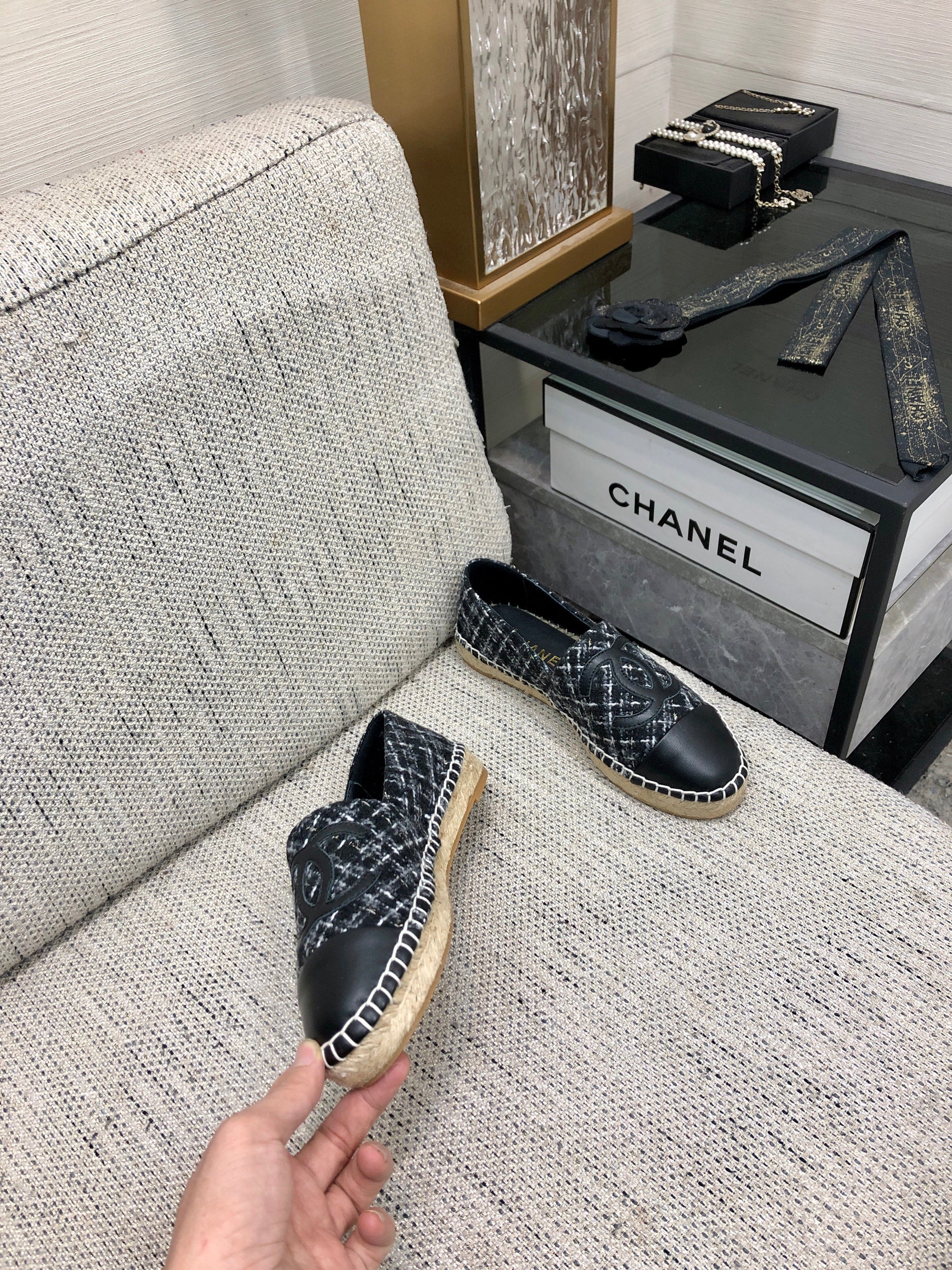 ESPADRILLE BLACK MIX WHITE TWEED FABRIC AND CALFSKIN FLATS