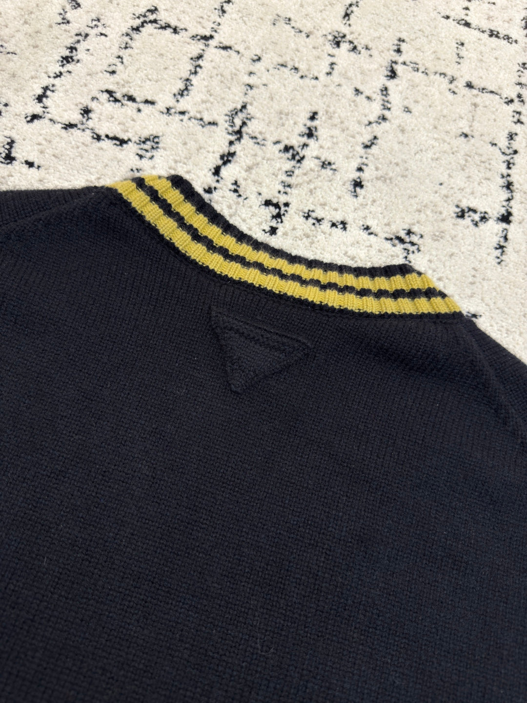 PRADA 25S CARDIGAN 541