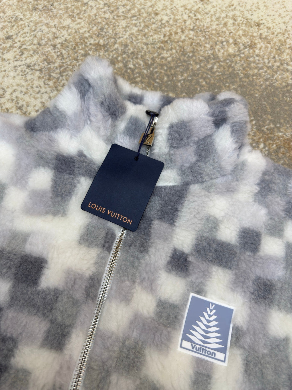 LV 25S CASHMERE COAT 589440