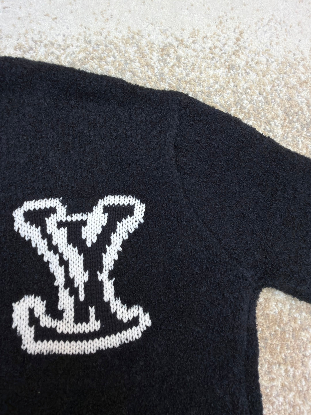 LV 25S SWEATER 583443