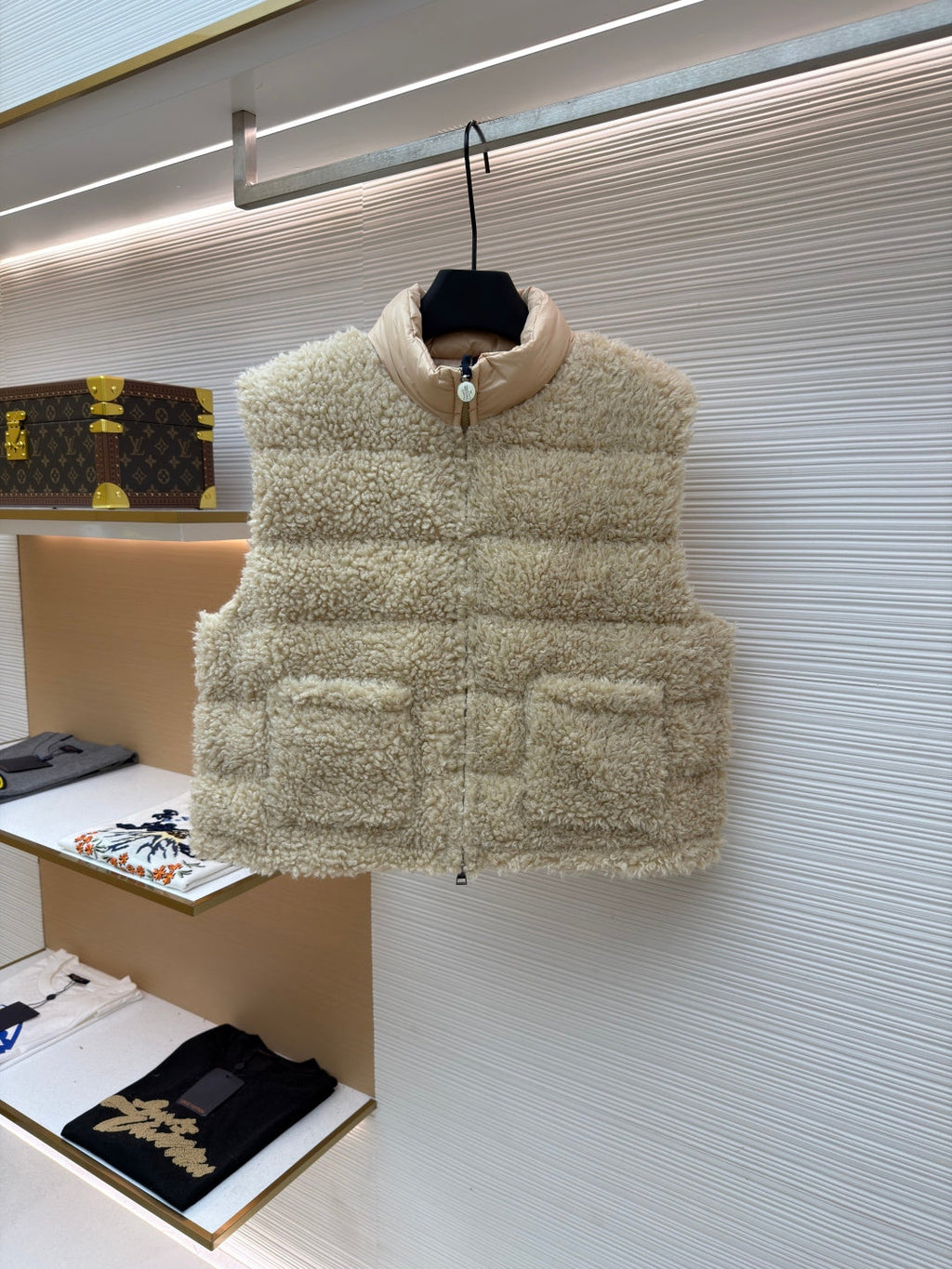 MONCLER WOOL GILET STYLE 157