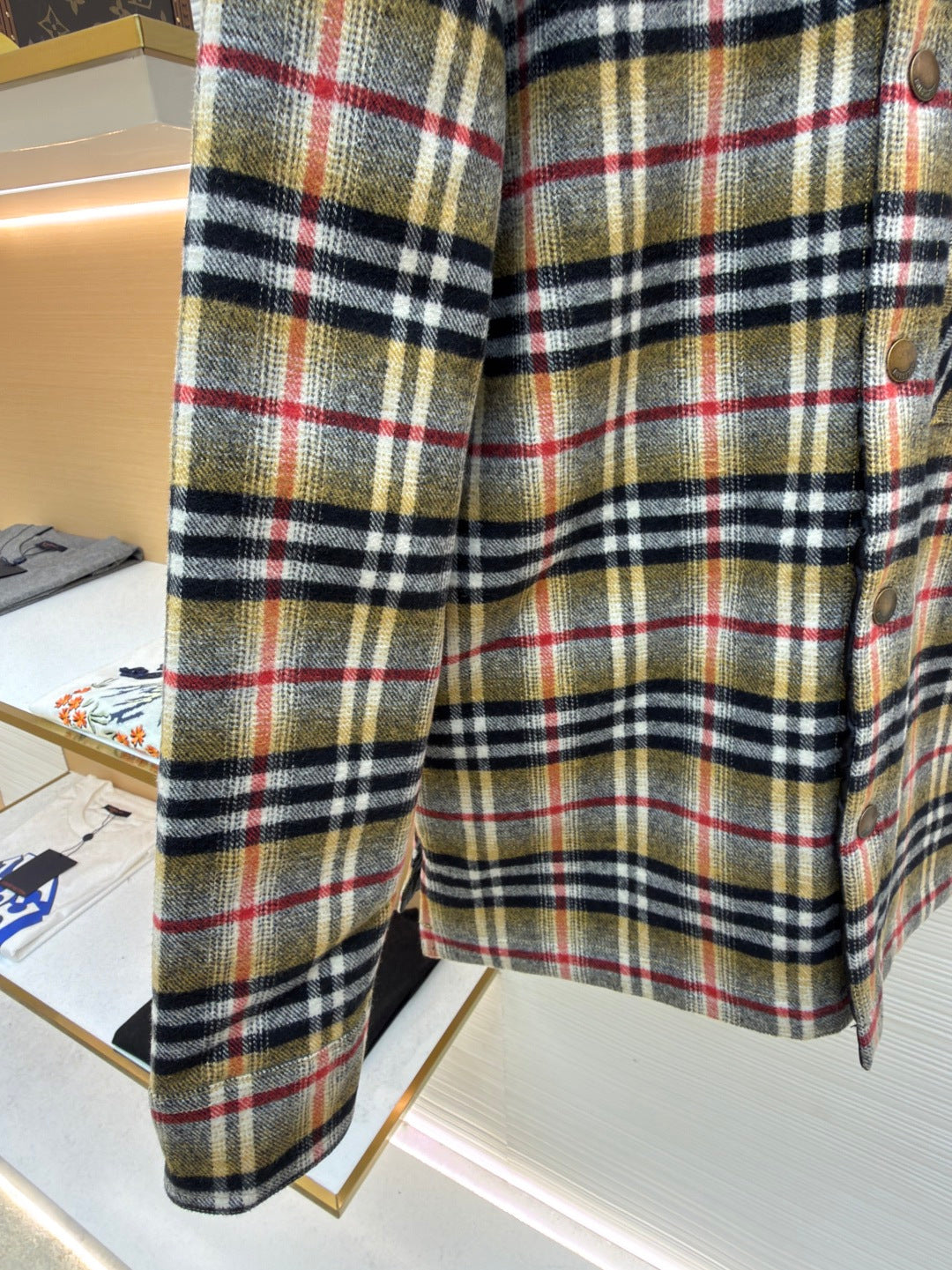 BURBERRY 25S KNITTED-COLLAR PLAID COAT 275