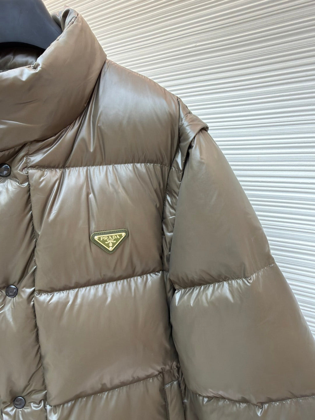 PRADA 25S DOWN JACKET 387