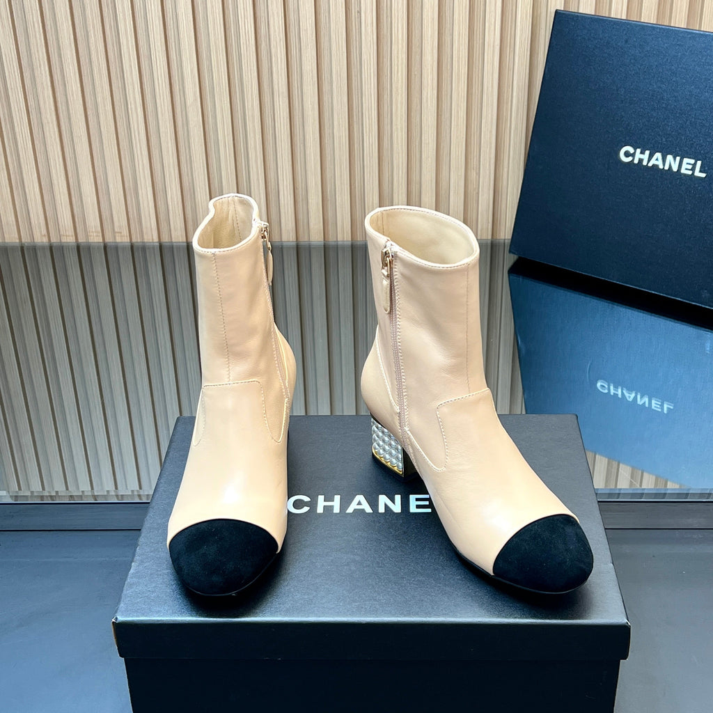 CHANEL 25S TALL BOOTS WITH PEARL DETAILS 50MM IN BEIGE CALFSKIN AND BLACK SUEDE