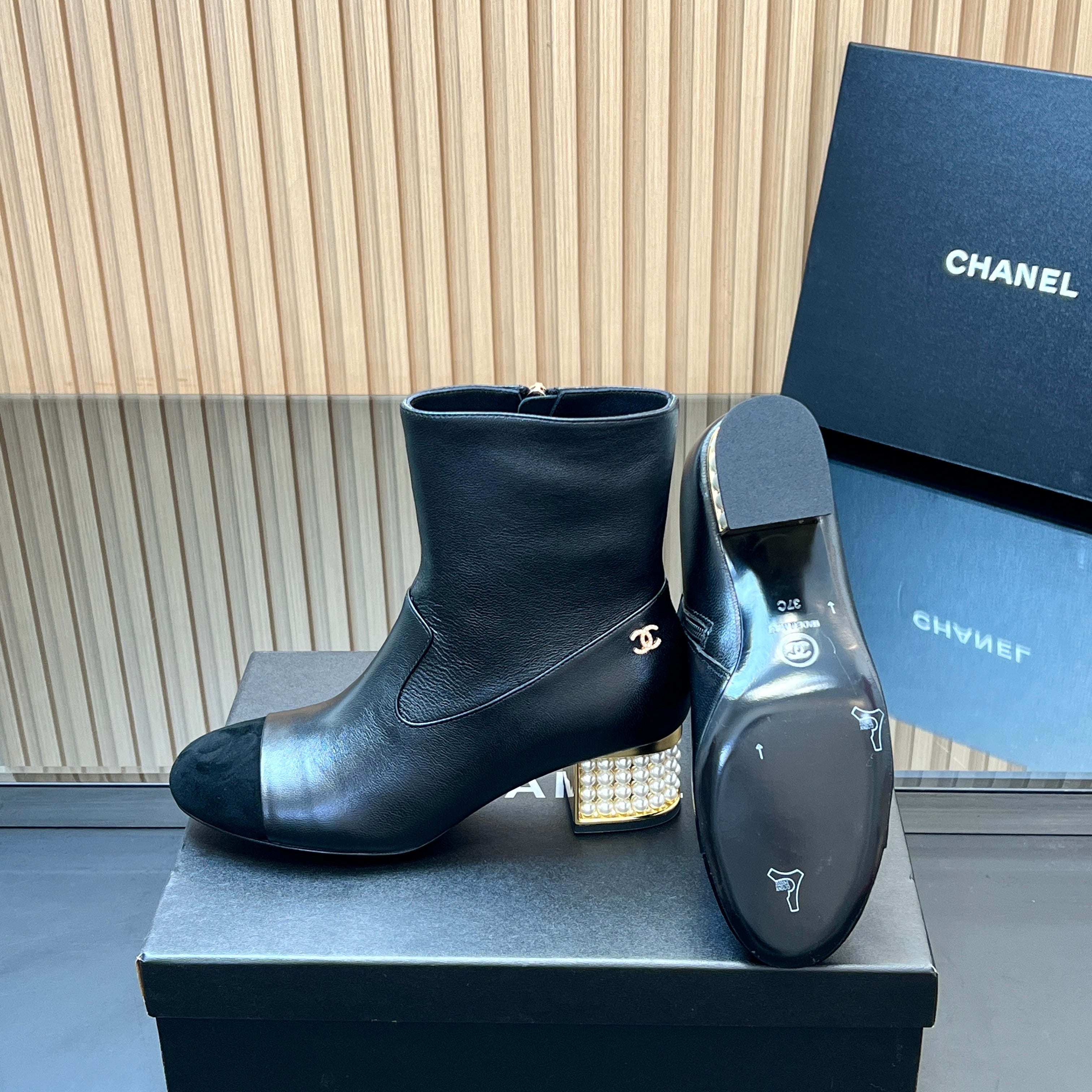 CHANEL 25S TALL BOOTS WITH PEARL DETAILS 50MM IN BLACK SUEDE AND CALFSKIN