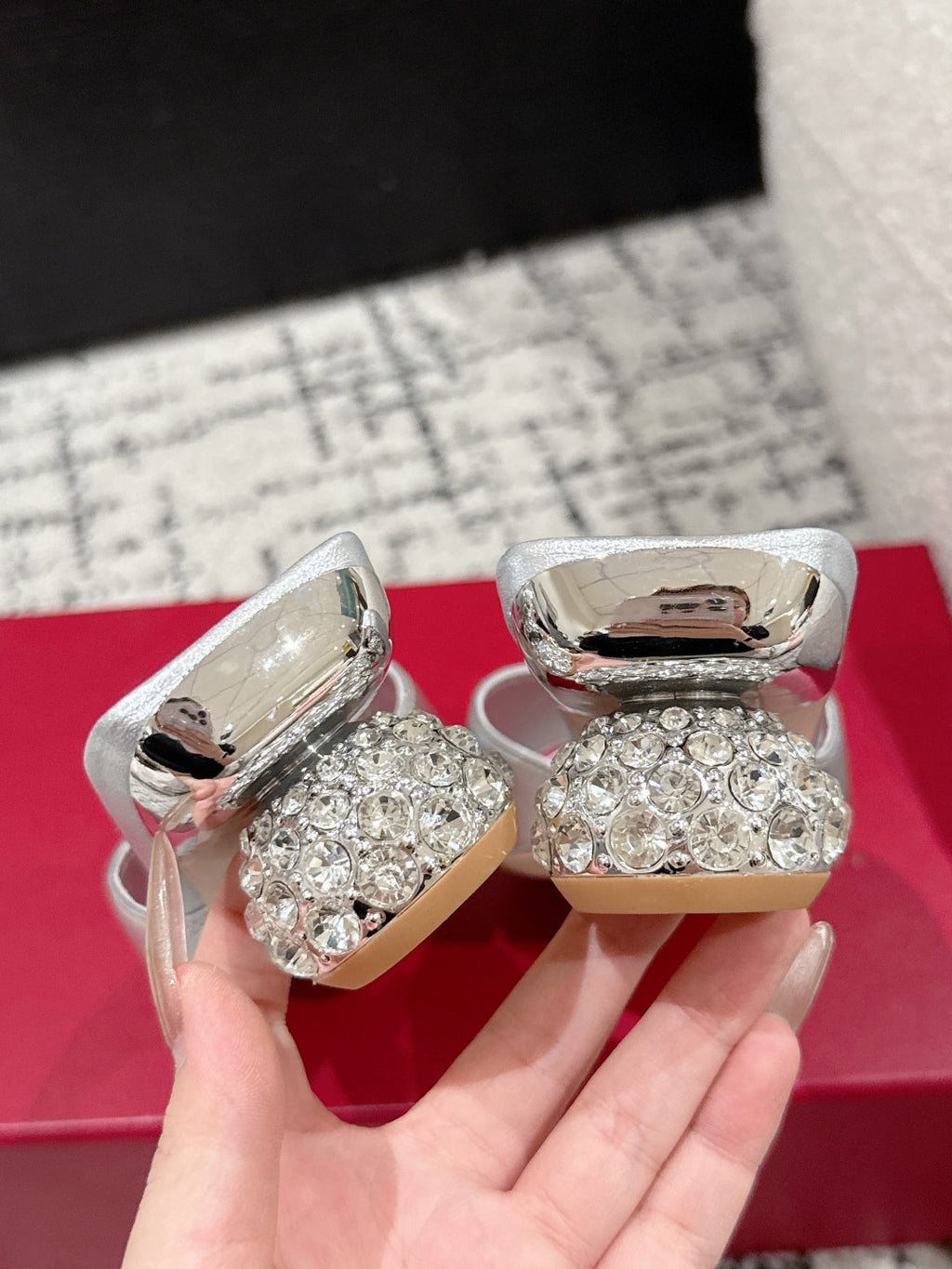 ROGER VIVIER 25S CRYSTAL HEEL MULE IN SILVER CALFSKIN