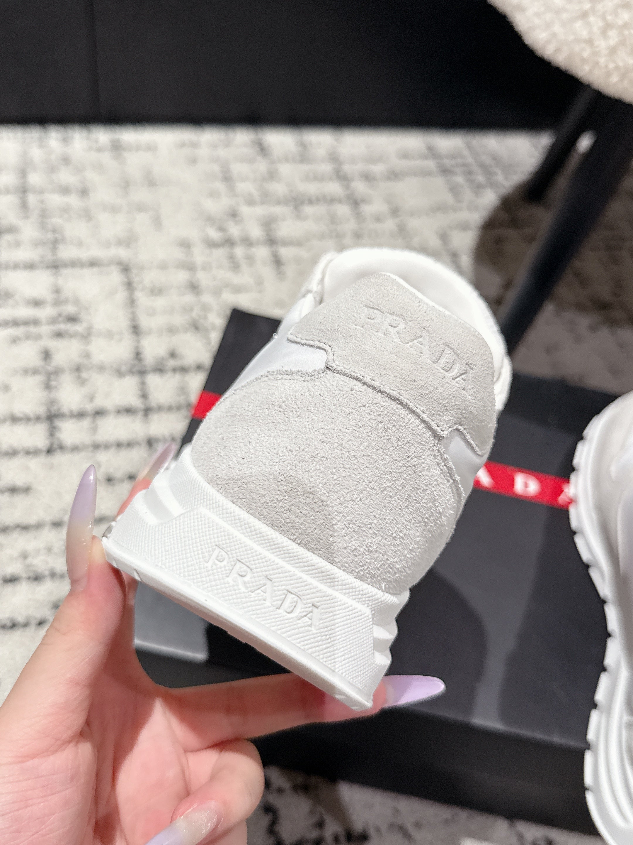 PRADA 25S MEN SNEAKERS LOGO IN WHITE NUBUCK AND CANVAS