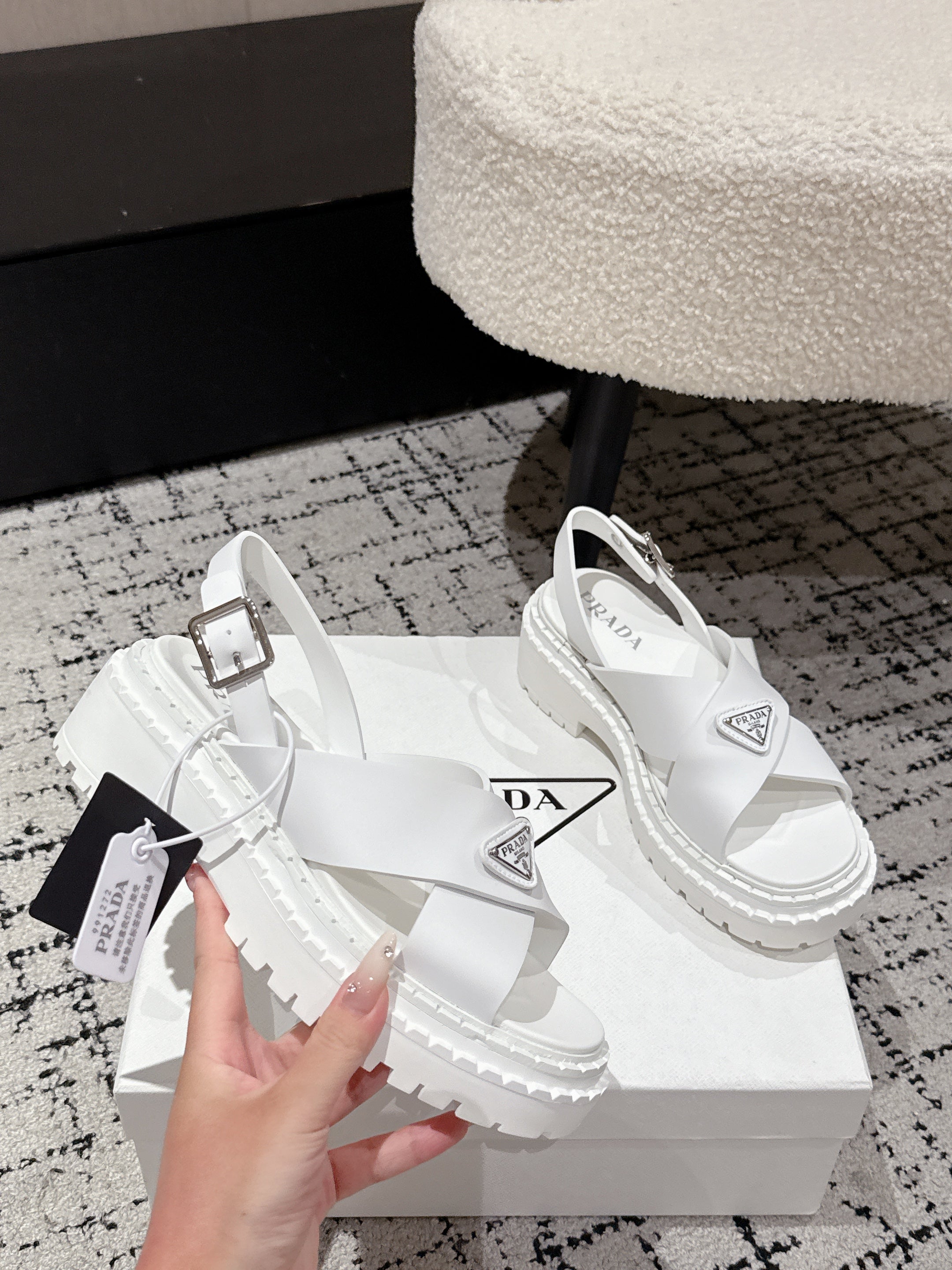 PRADA 25S CRISSCROSS SANDALS IN WHITE CALFSKIN LOGO