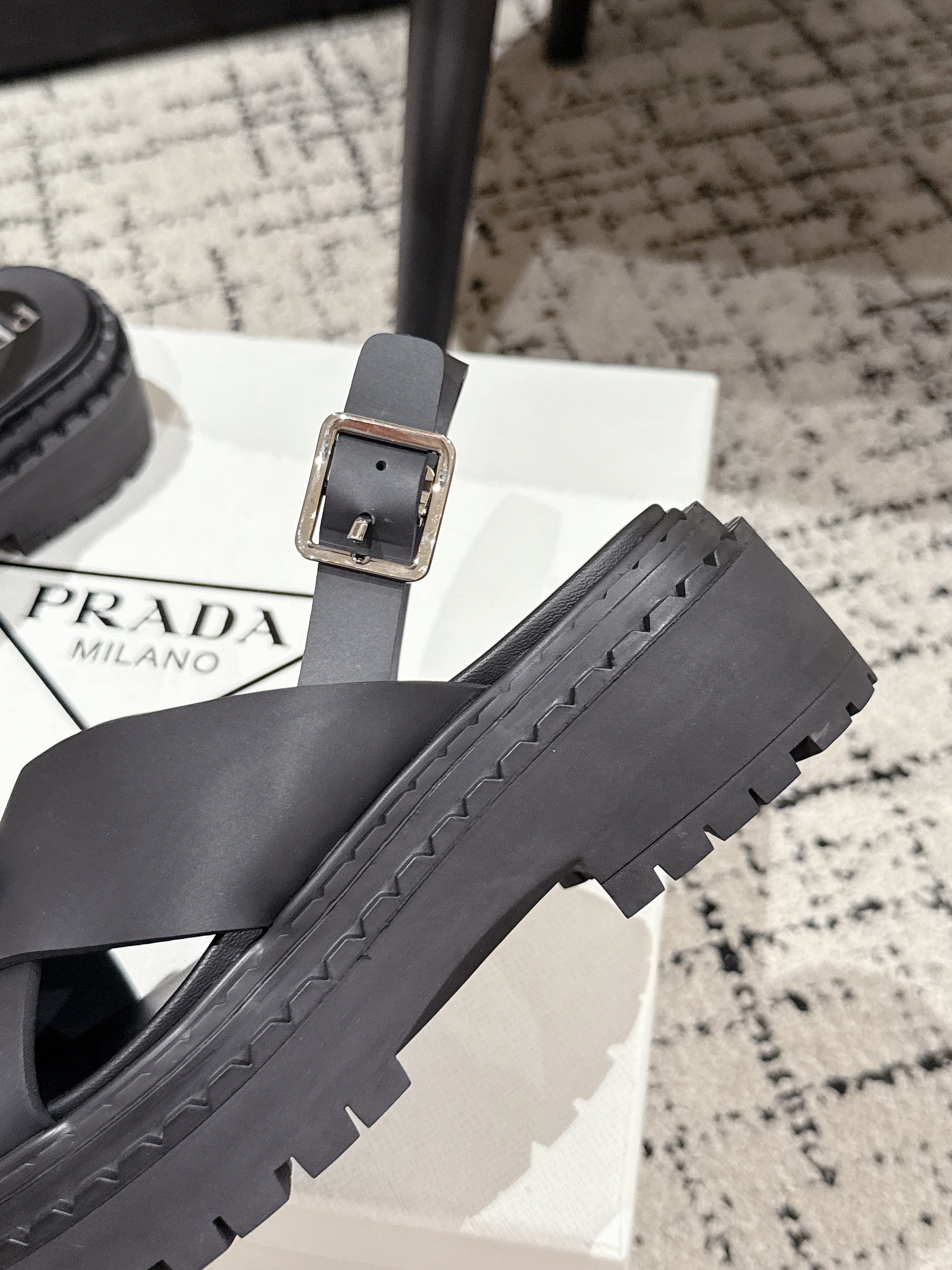 PRADA 25S CRISSCROSS SANDALS IN BLACK CALFSKIN LOGO