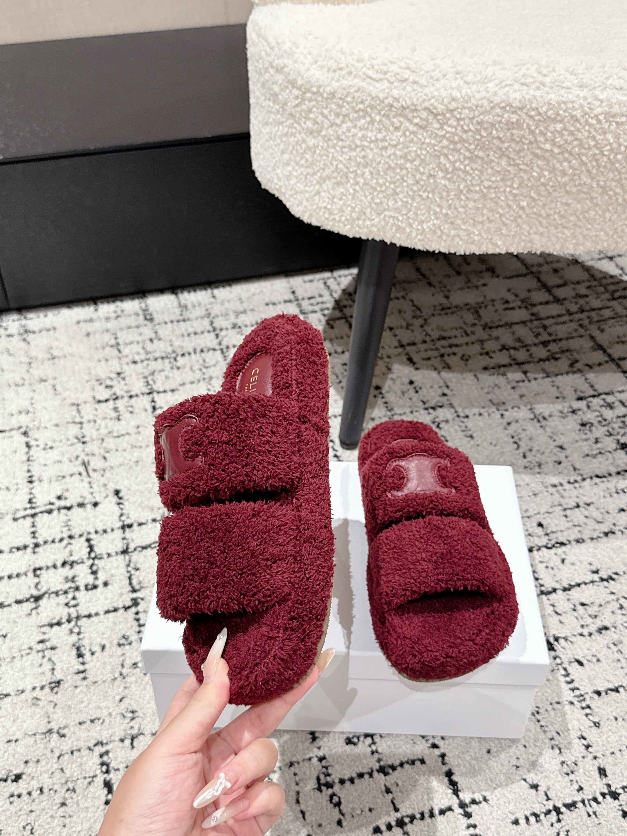CELINE 25S SLIDES TRIOMPHE IN WINE RED SPONGE FABRIC