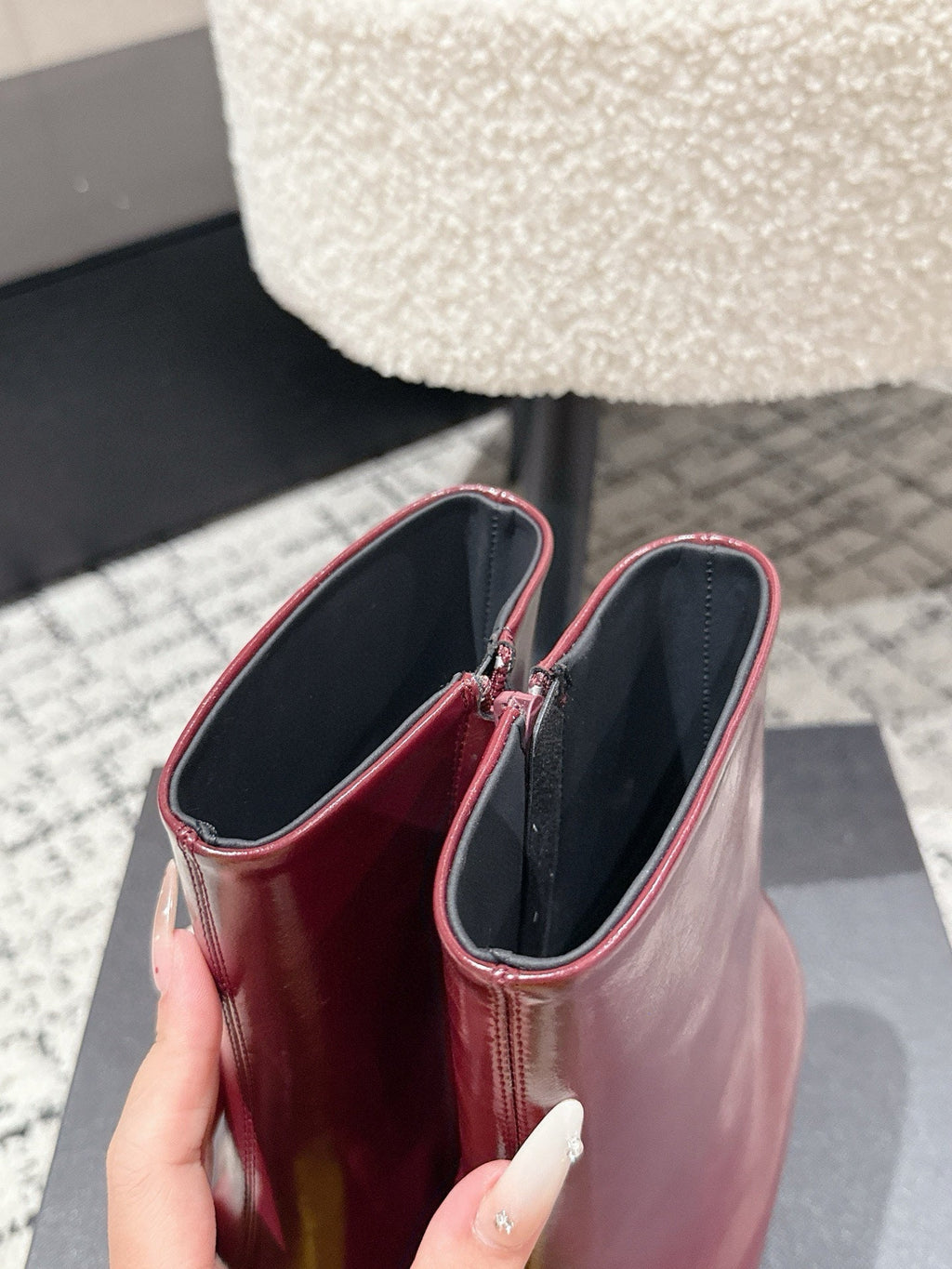 YSL 25S HEELED ANKLE BOOTS 70 MM IN WINE RED SHINY LAMBSKIN