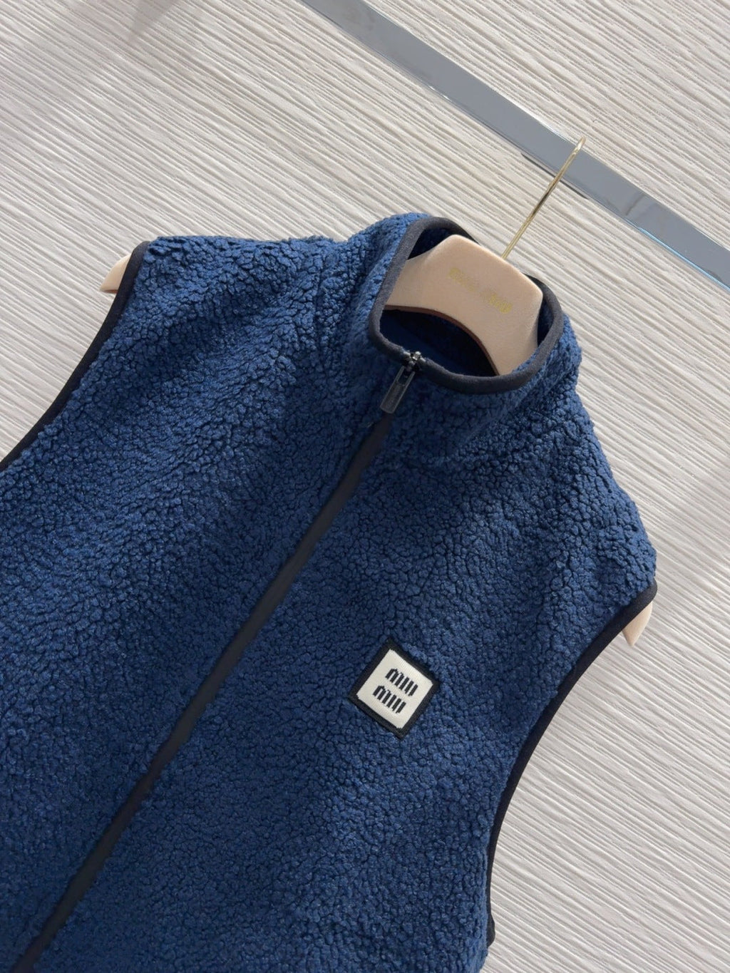 MIUMIU VEST STYLE 799