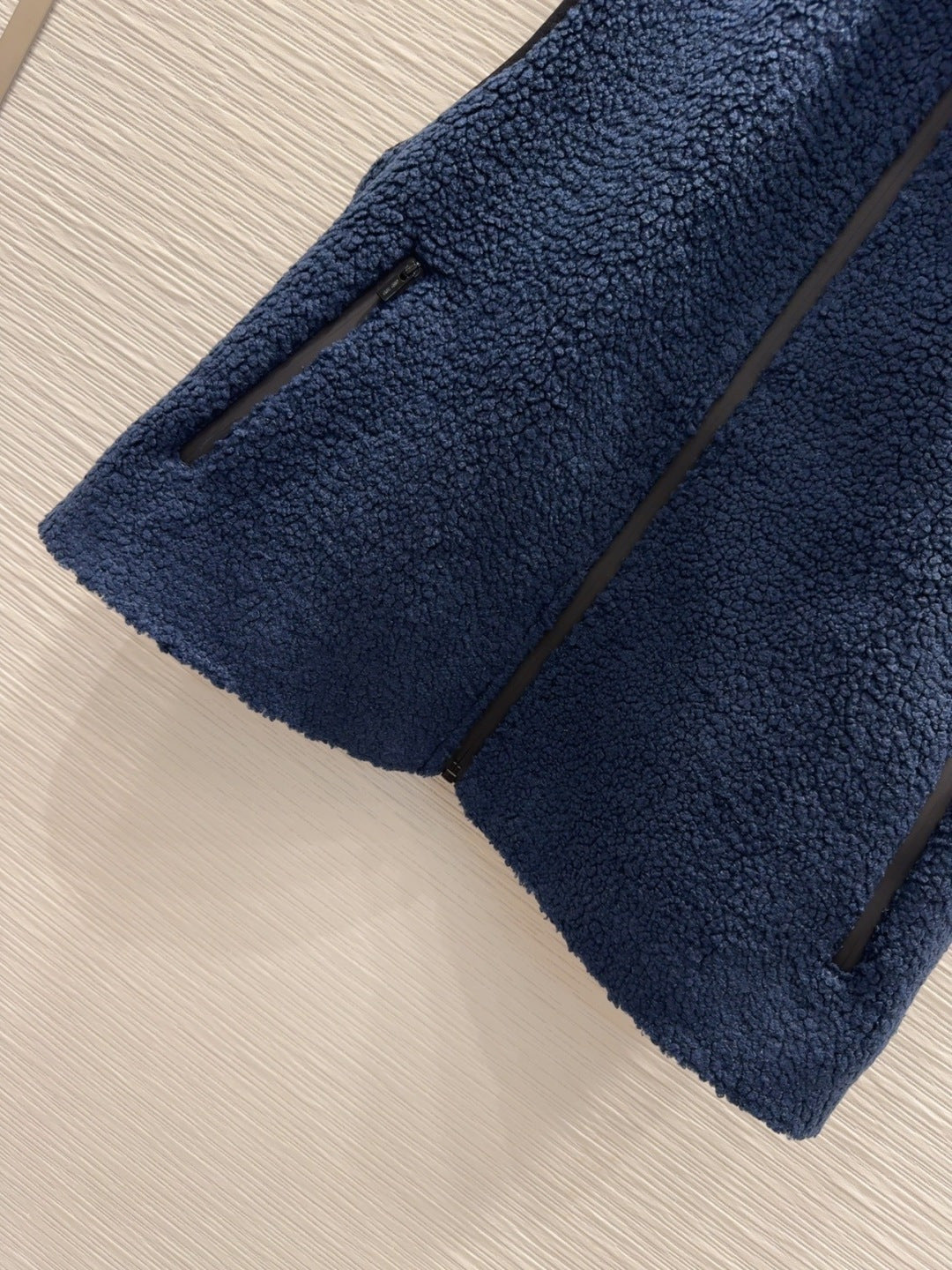 MIUMIU VEST STYLE 799