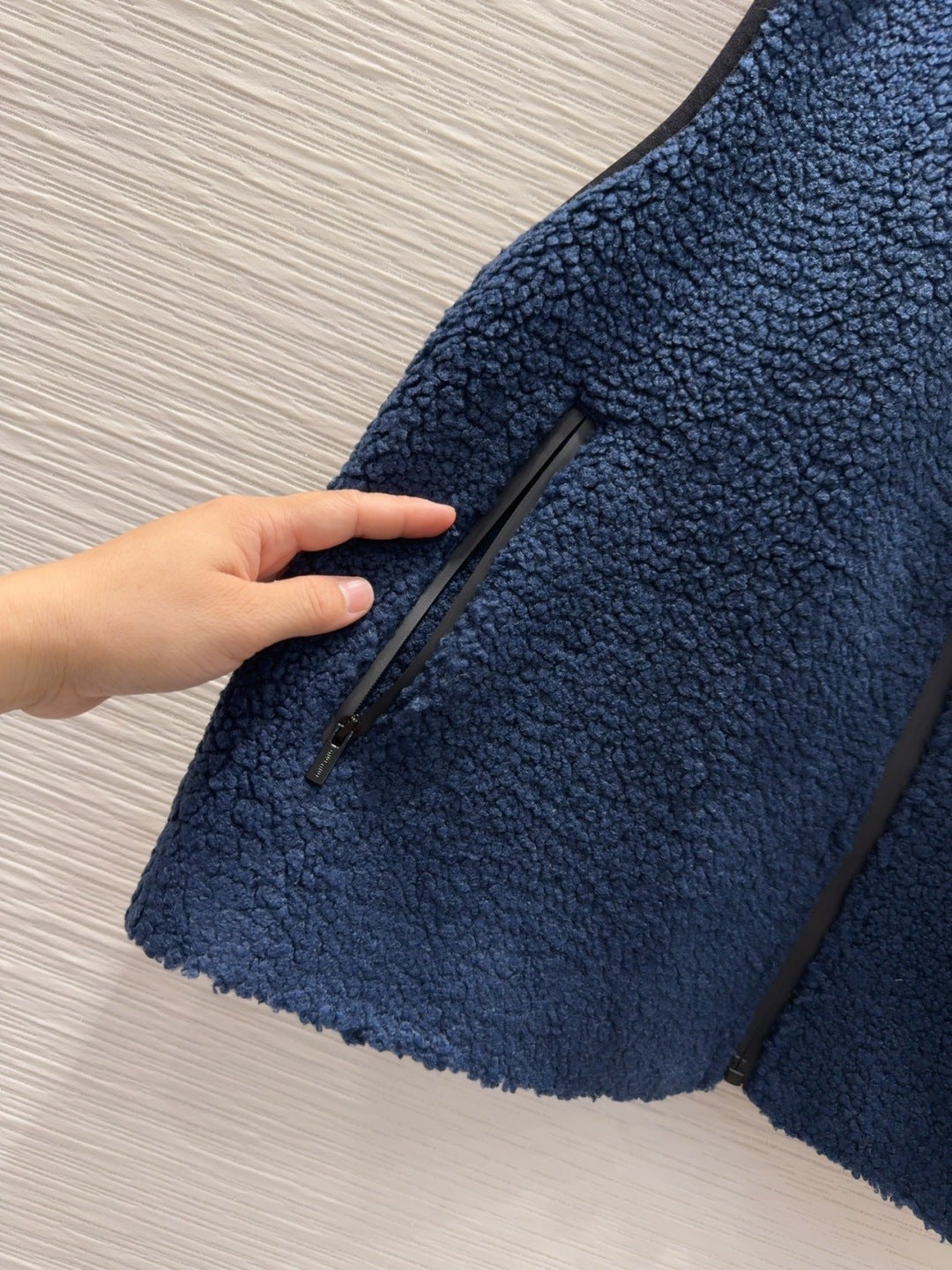 MIUMIU VEST STYLE 799